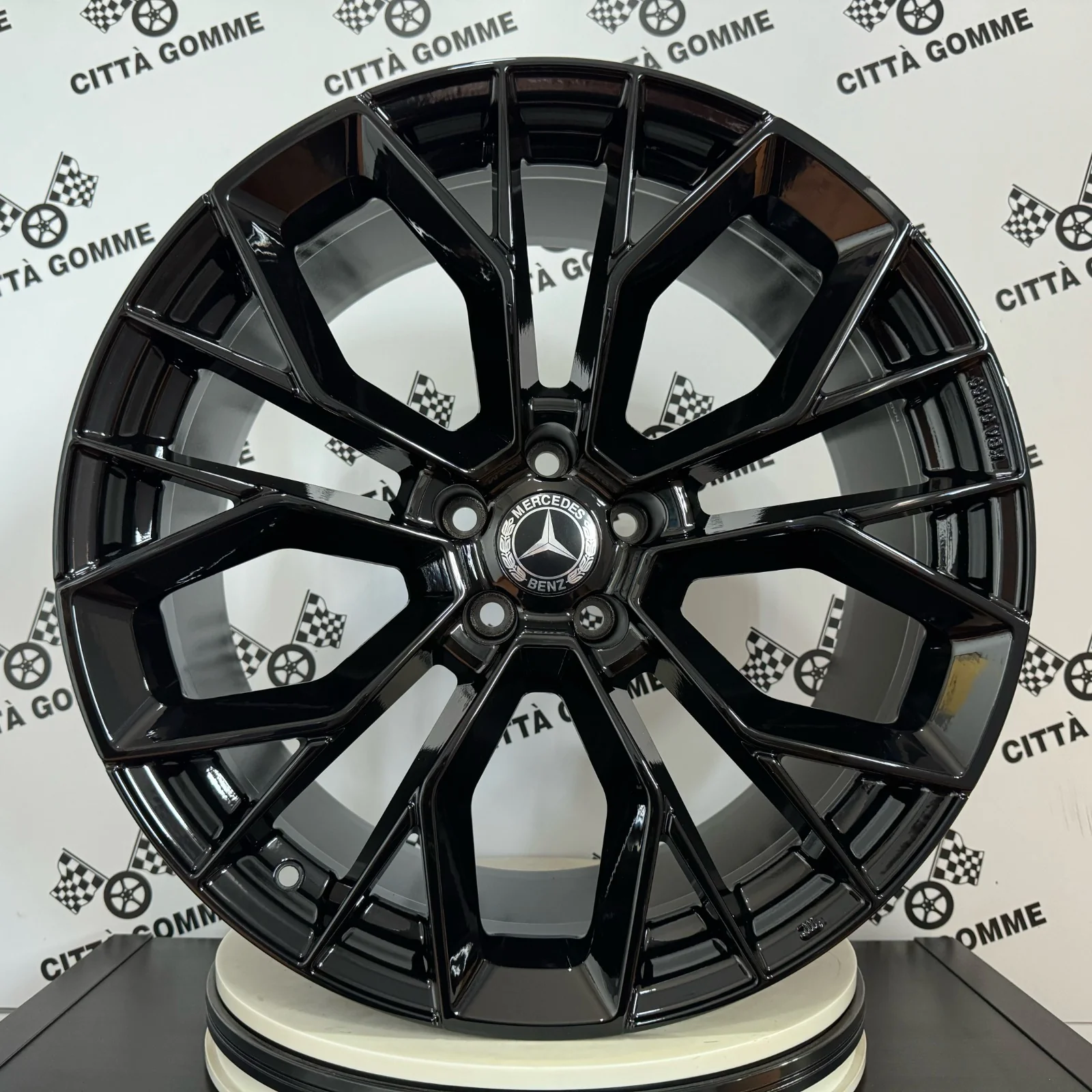 4 Cerchi in lega STILO per Mercedes A B C E CLA GLA GLB EQA EQB V S SLK - Image 5