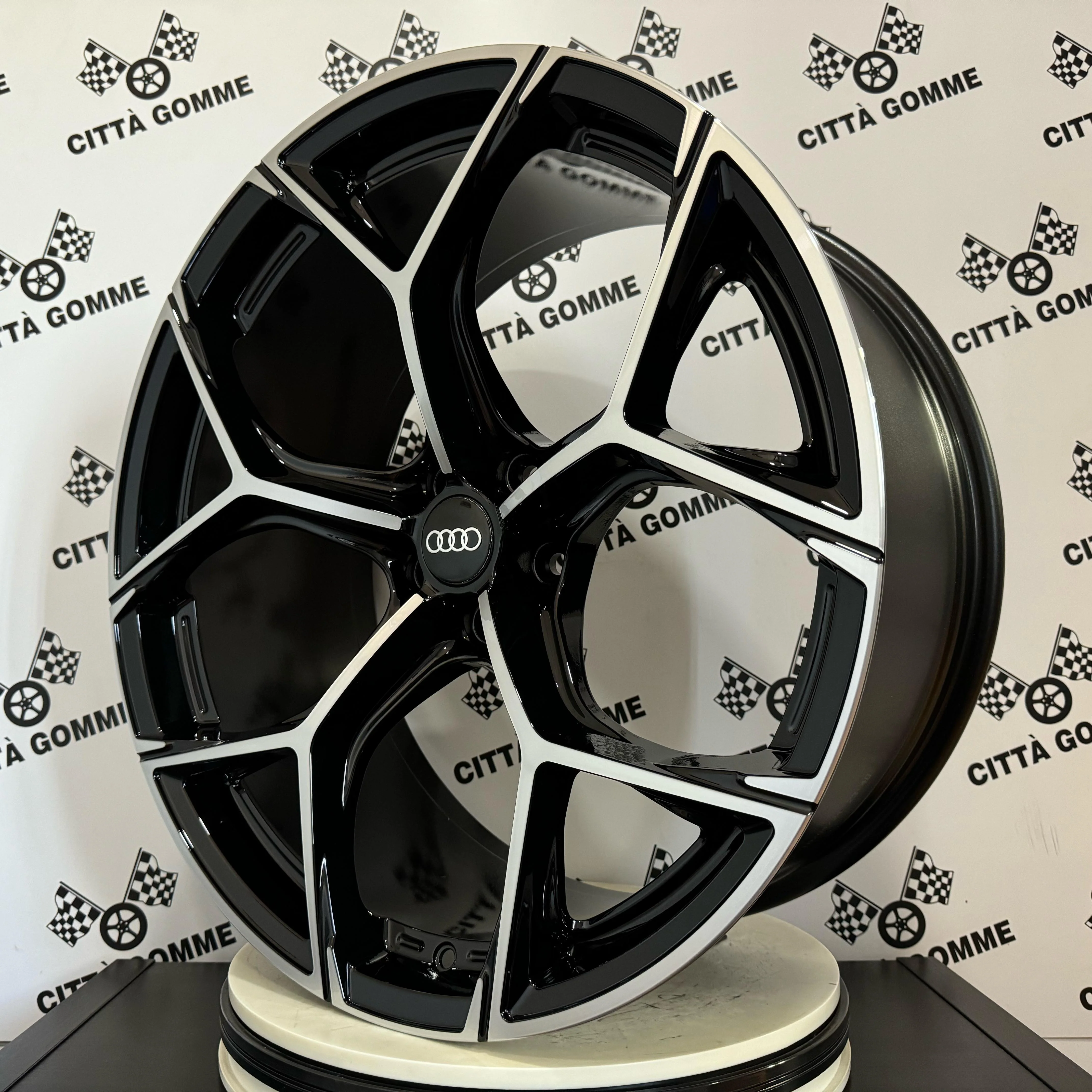 4 Cerchi in lega FANCY per AUDI A3 A4 A5 A6 A7 A8 Q2 Q3 Q4 Q5 Q7 Q8 TT - Image 5