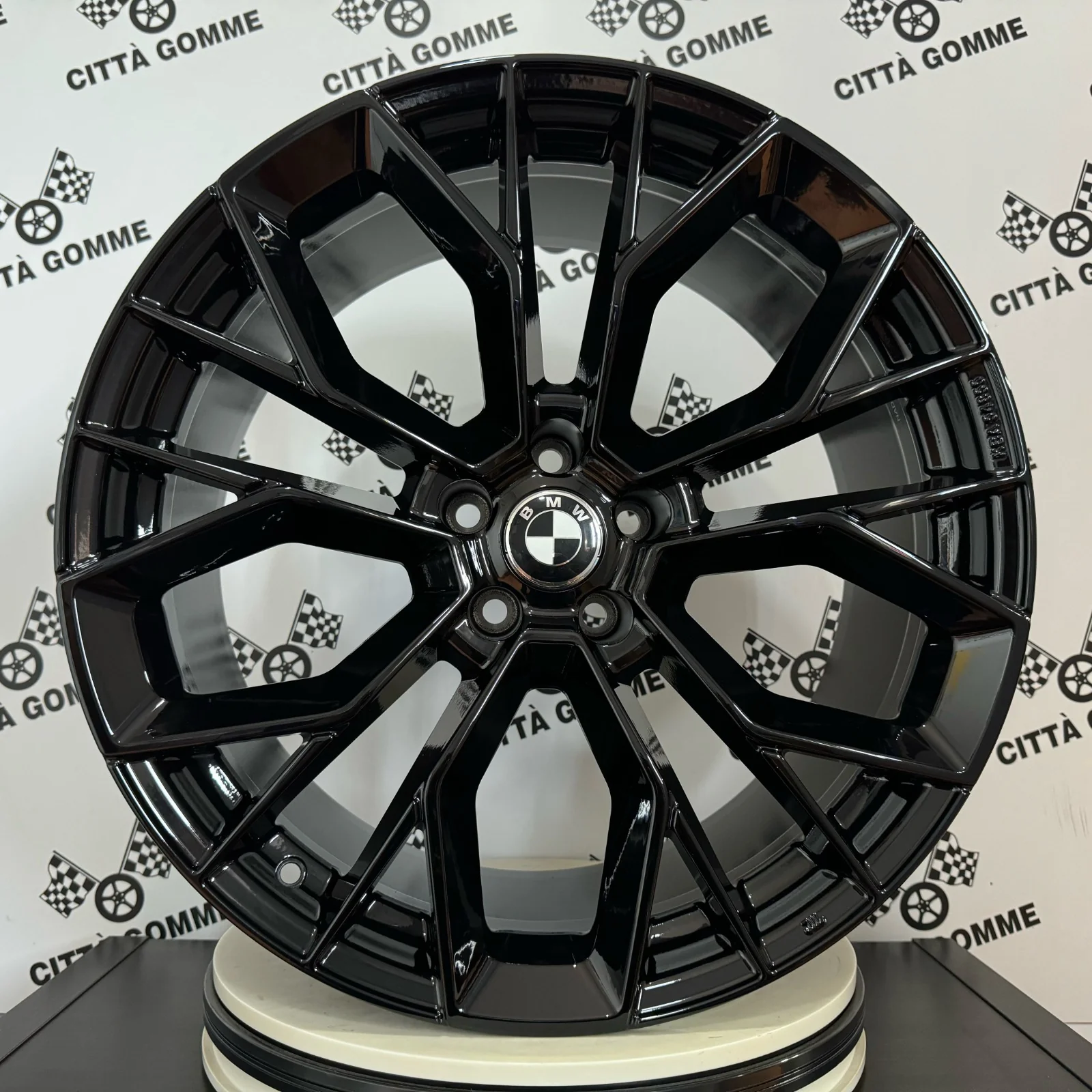 4 Cerchi in lega STILO per BMW X1 X2 SERIE 1 2 2017 ACTIVE GRAN TOURER - Image 3