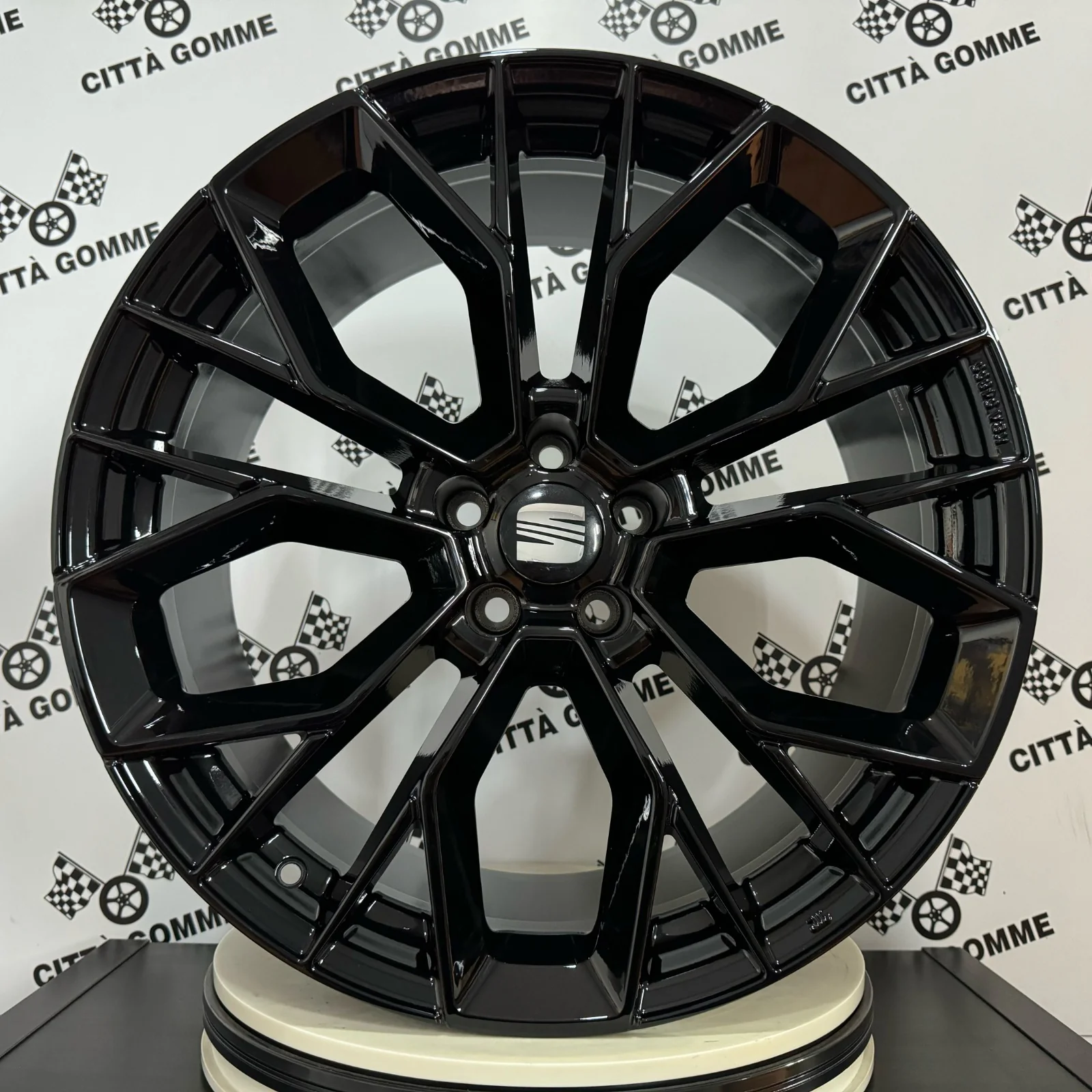 4 Cerchi in lega STILO per SEAT Alhambra Ateca Exeo Leon Tarraco - Image 5