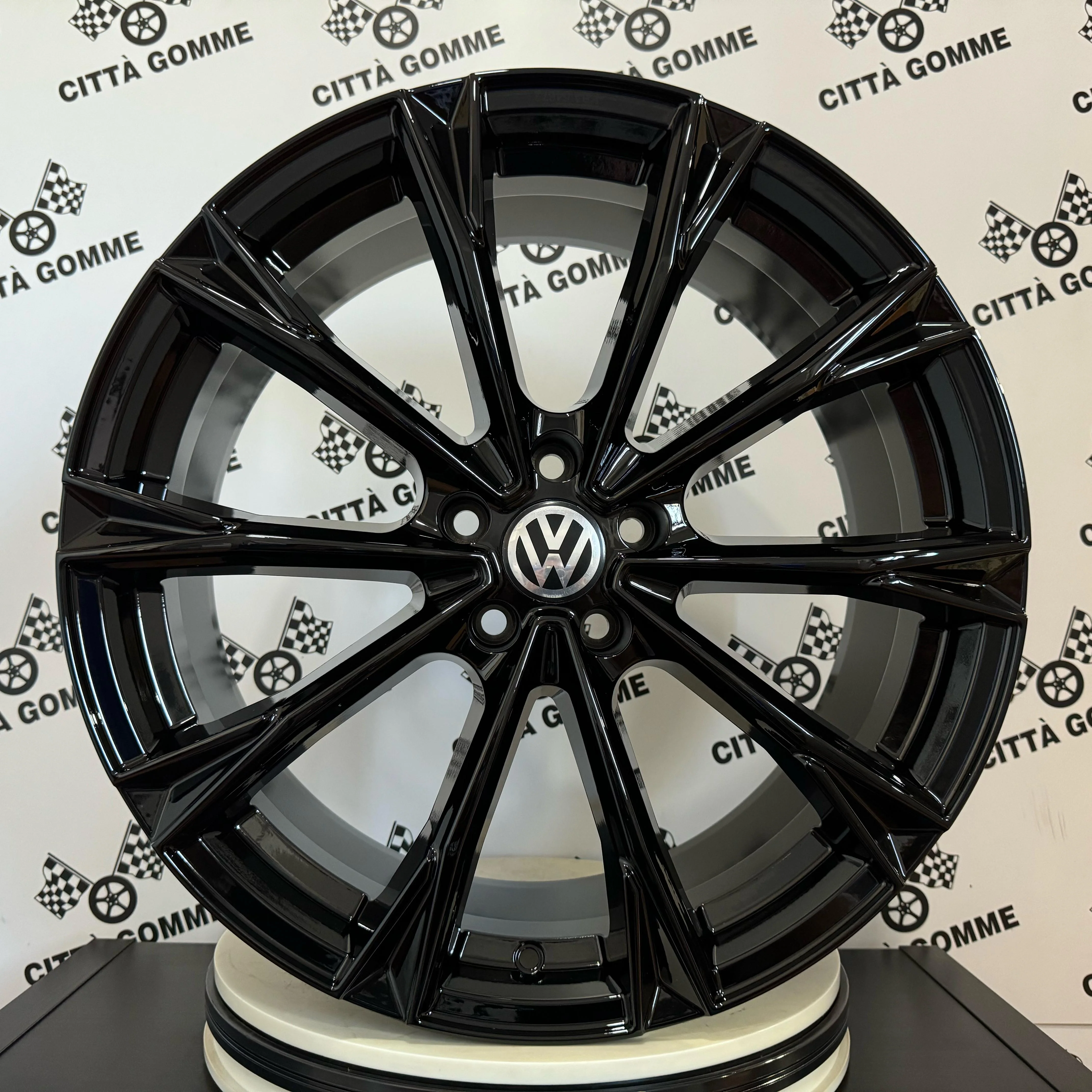 4 Cerchi in lega Totale per VOLKSWAGEN GOLF TIGUAN TOURAN T-ROC SCIROCCO - Image 5
