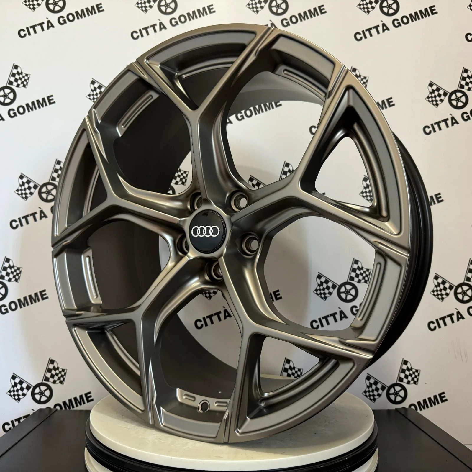 4 Cerchi in lega ULTRIVITY per AUDI A3 A4 A5 A6 A7 A8 Q2 Q3 Q4 Q5 Q7 Q8 TT - Image 6