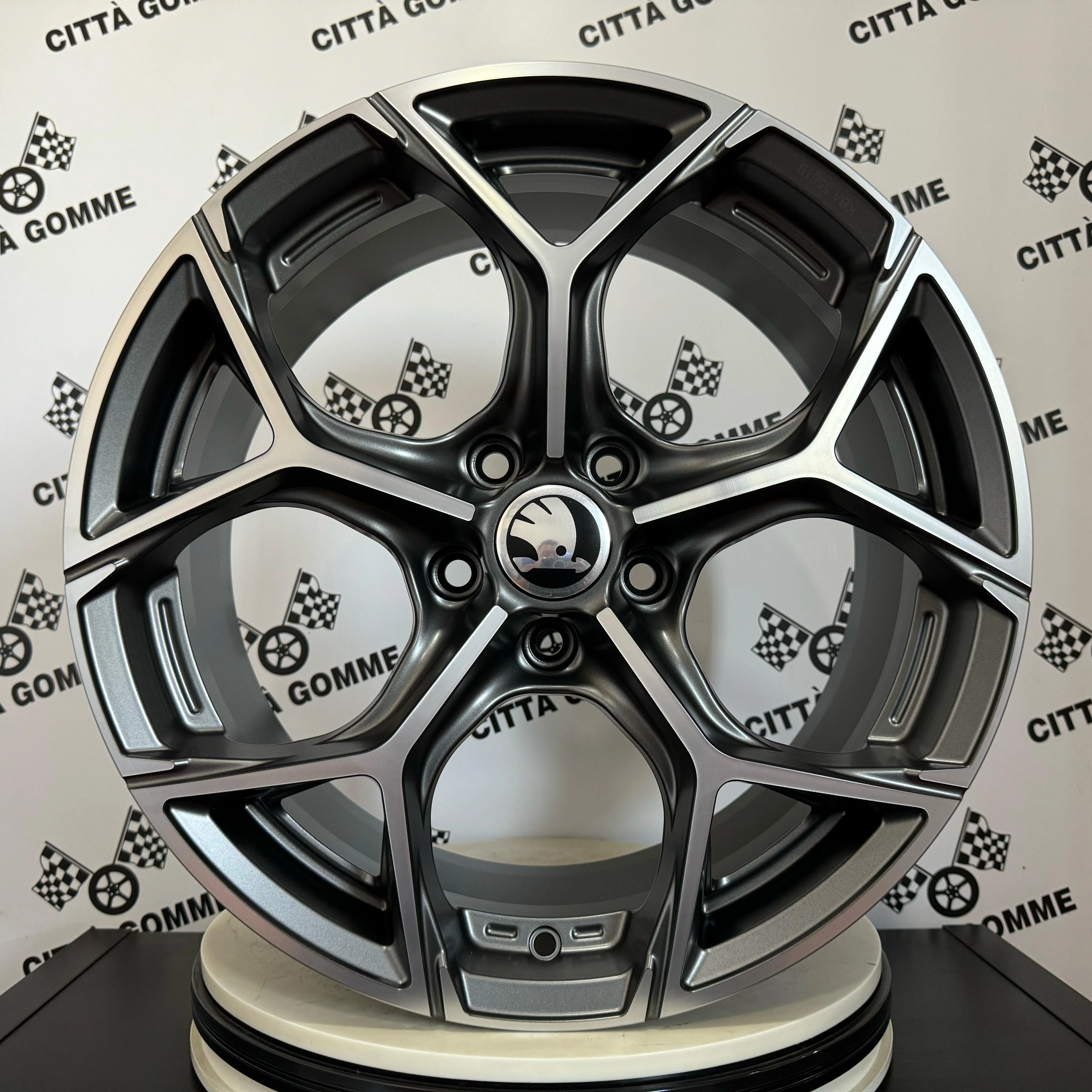4 Cerchi in lega ULTRIVITY per SKODA SUPERB KAROQ OCTAVIA KODIAQ YETI ENYAQ - Image 8