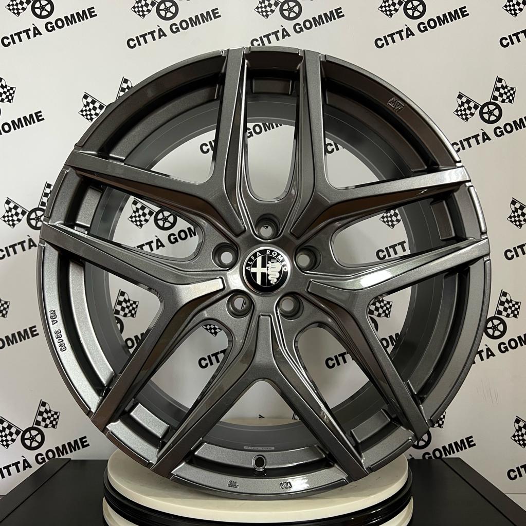 Set da 4 Cerchi in lega Msw40 per Giulia Quadrifoglio Doppia Misura - Image 2