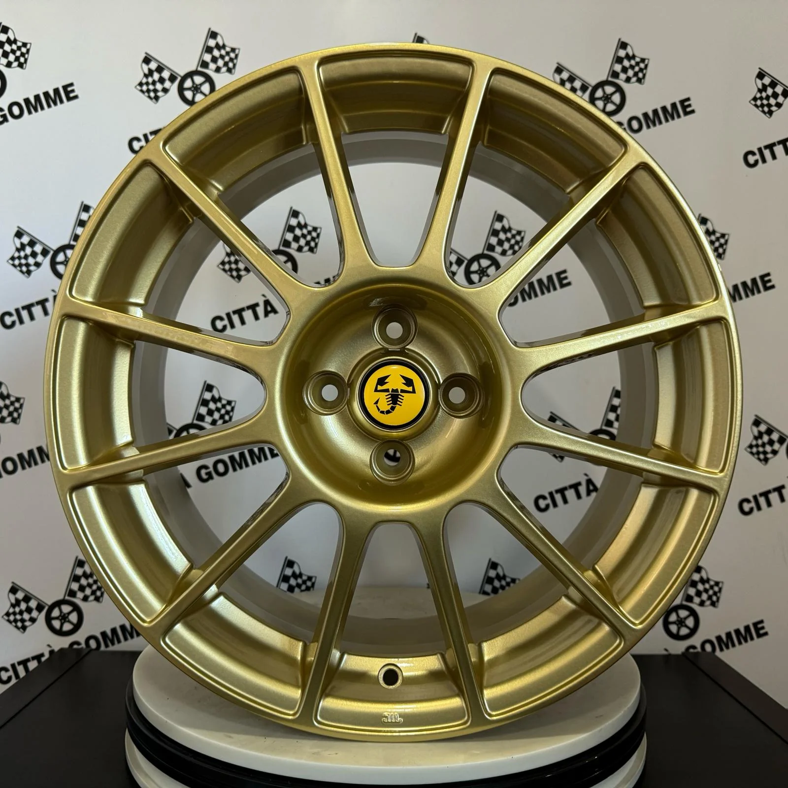 KIT 4 Cerchi in Lega DEDICA GOLD per 500 ABARTH con Pneumatici invernali 205/40r17 NEXEN INVERNALI - Image 3