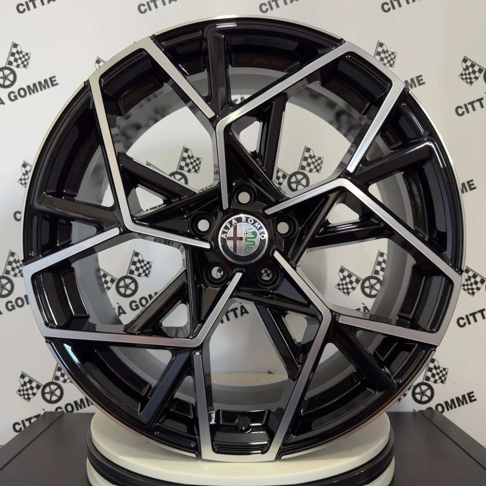 Set 4 Cerchi in lega Cartesio per Alfa Giulia Stelvio Giulietta Tonale 159 Brera - Image 2