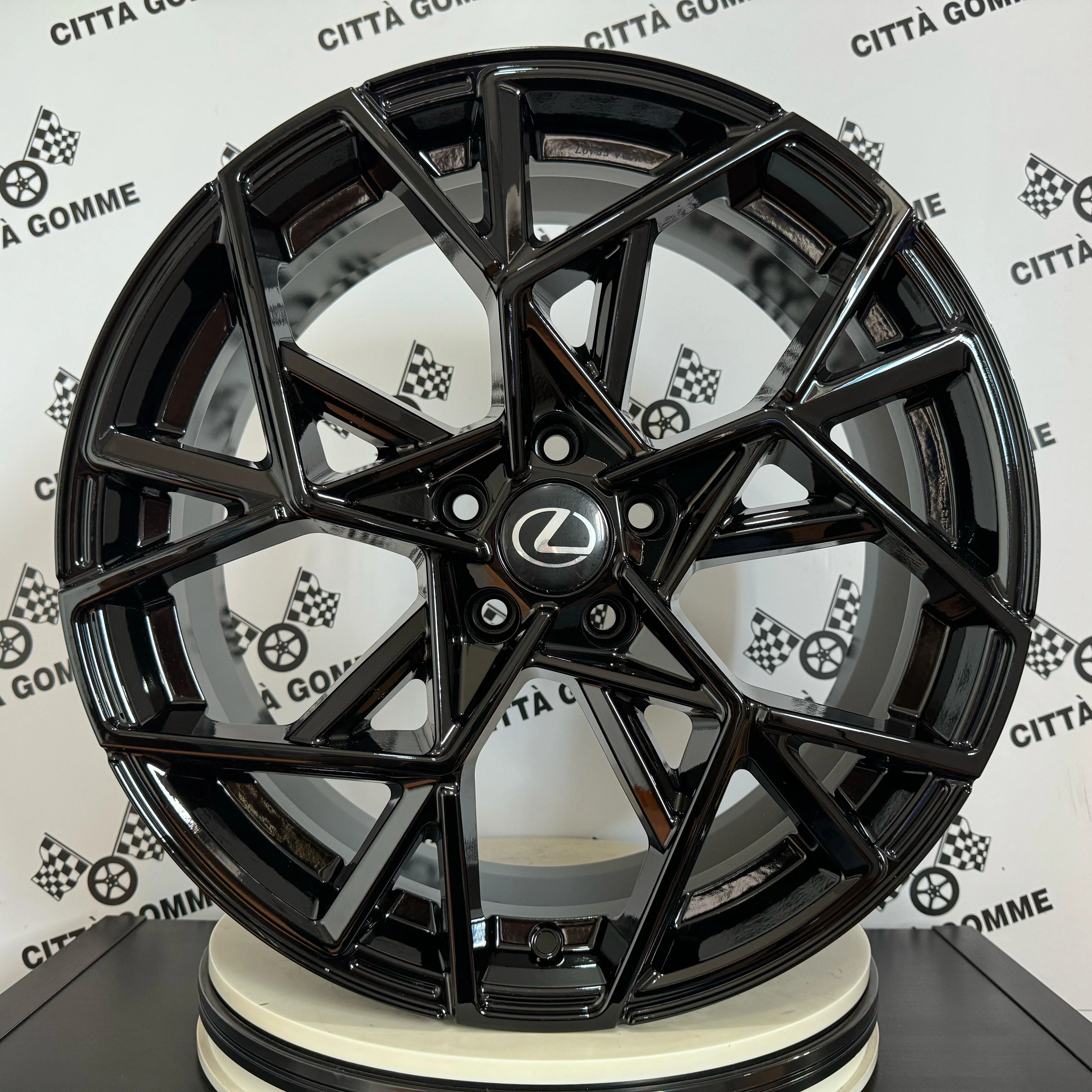 Set 4 Cerchi in lega Cartesio per LEXUS CT - Image 3
