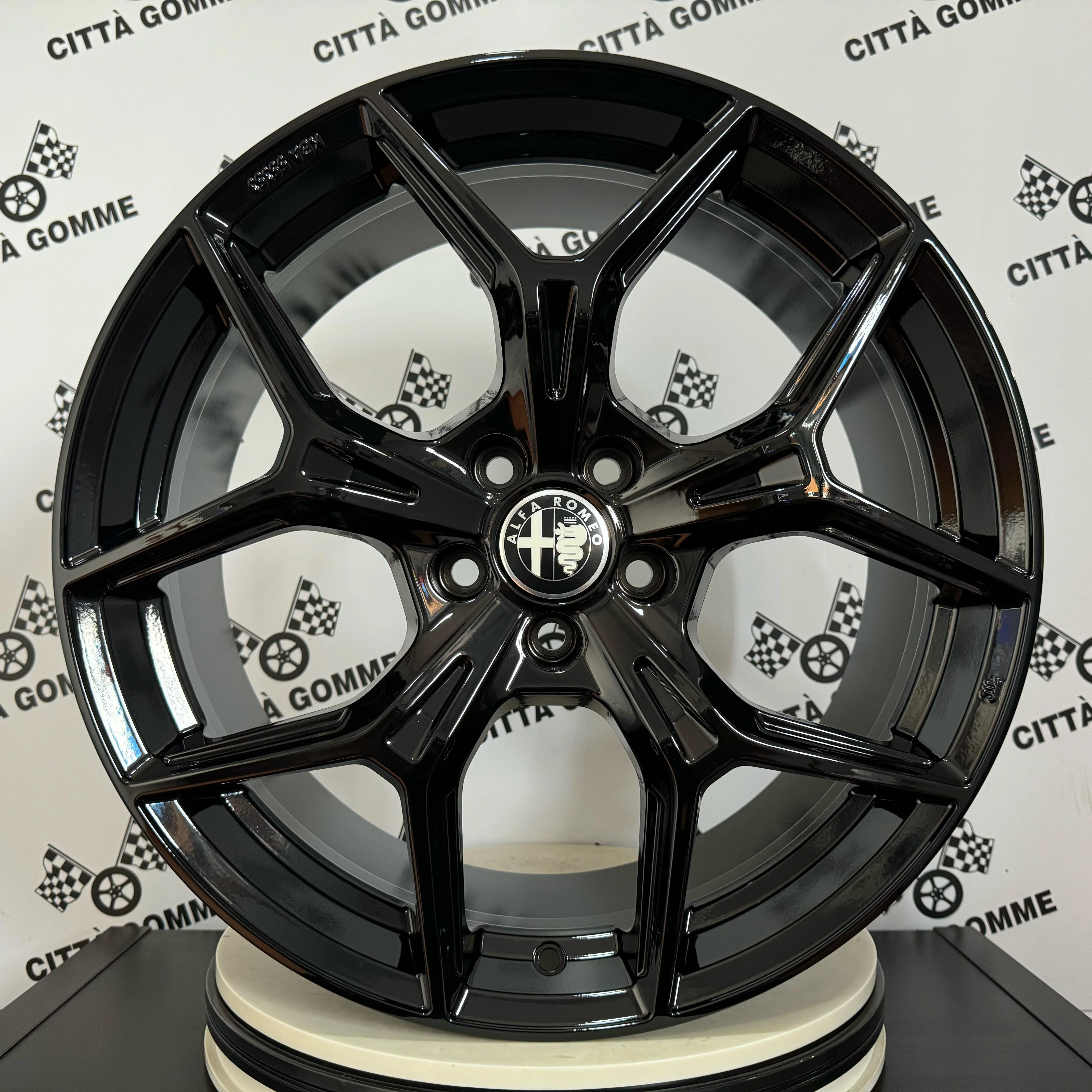 Set 4 Cerchi in lega Epica per Alfa Giulietta Brera 159 Spyder Tonale - Image 3