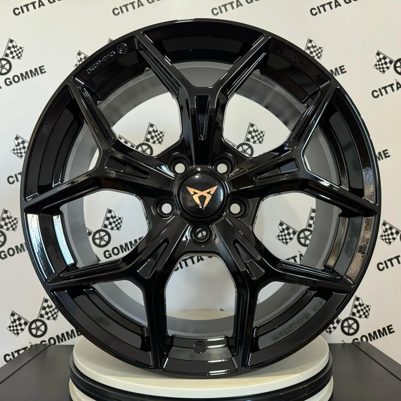 Set 4 Cerchi in lega EPICA per CUPRA FORMENTOR LEON BORN ATECA - Image 3