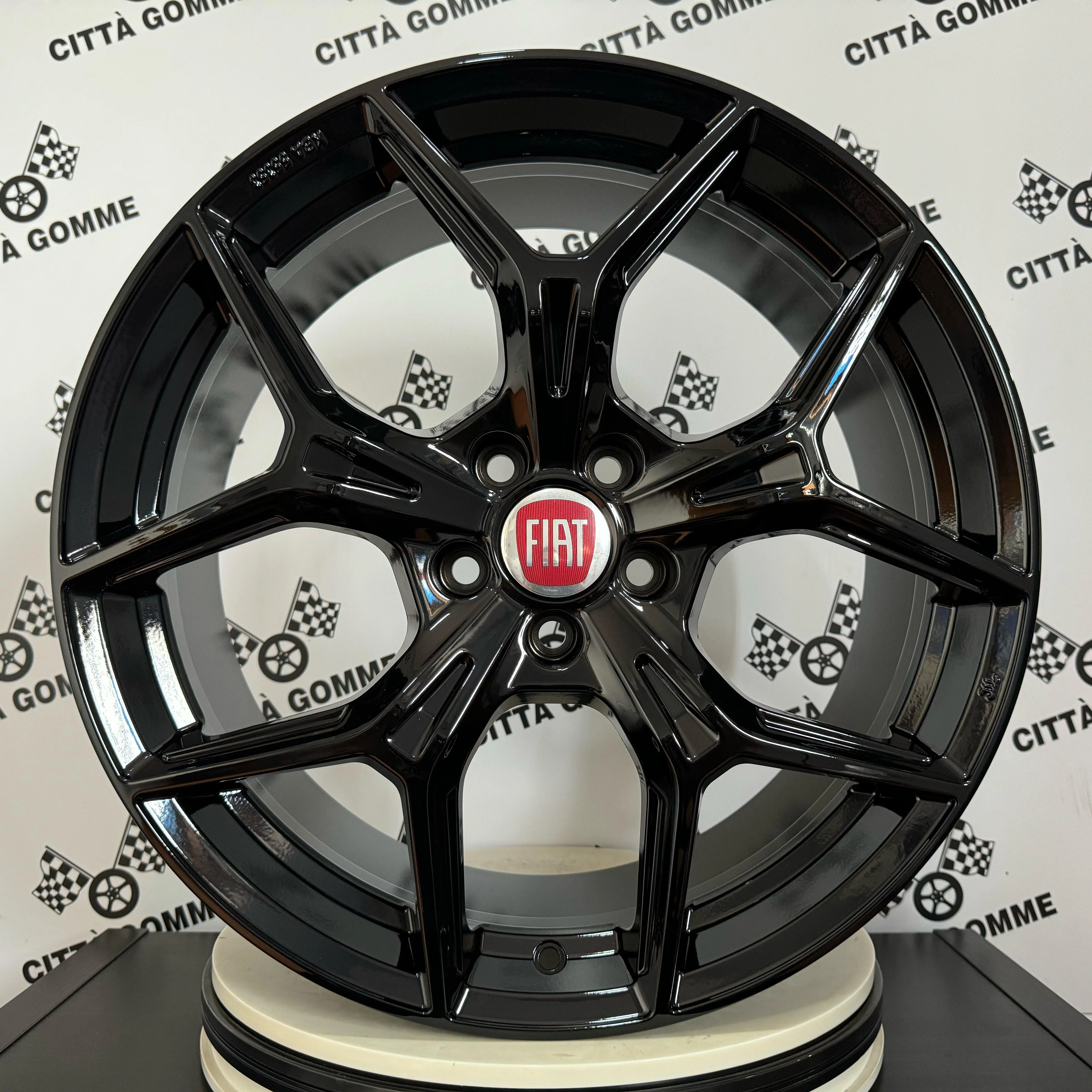 Set 4 Cerchi in lega Epica per FIAT TIPO 500L - Image 3