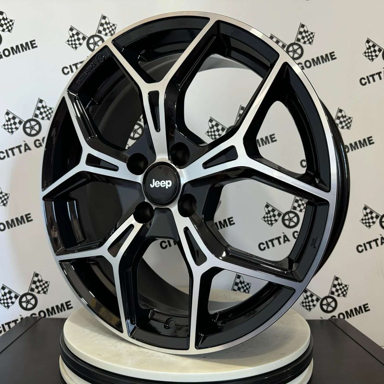 Set 4 Cerchi in lega Epica per JEEP AVENGER - Image 2