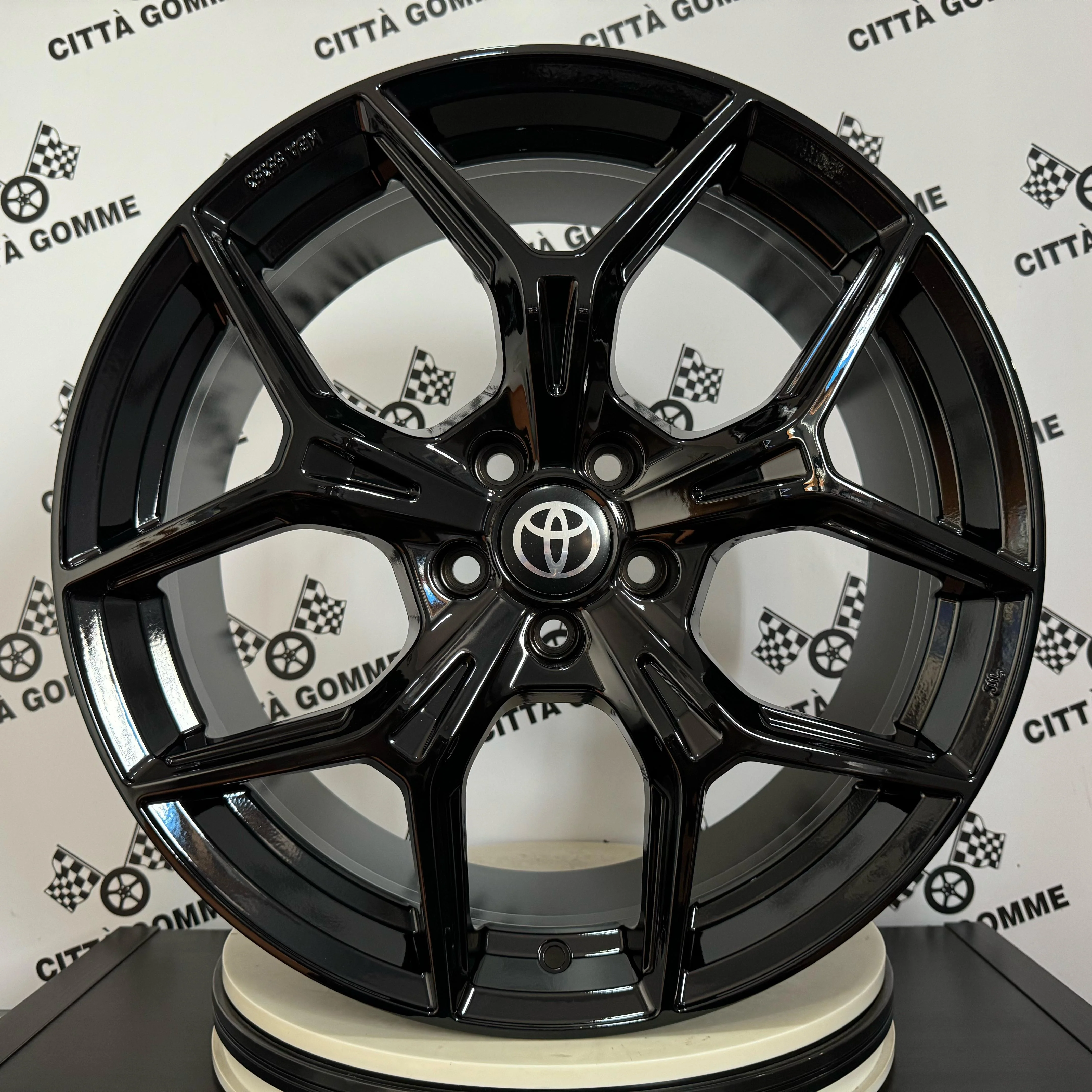 Set 4 Cerchi in lega Epica per TOYOTA AURIS AVENSIS C-HR PRIUS RAV4 YARIS - Image 3