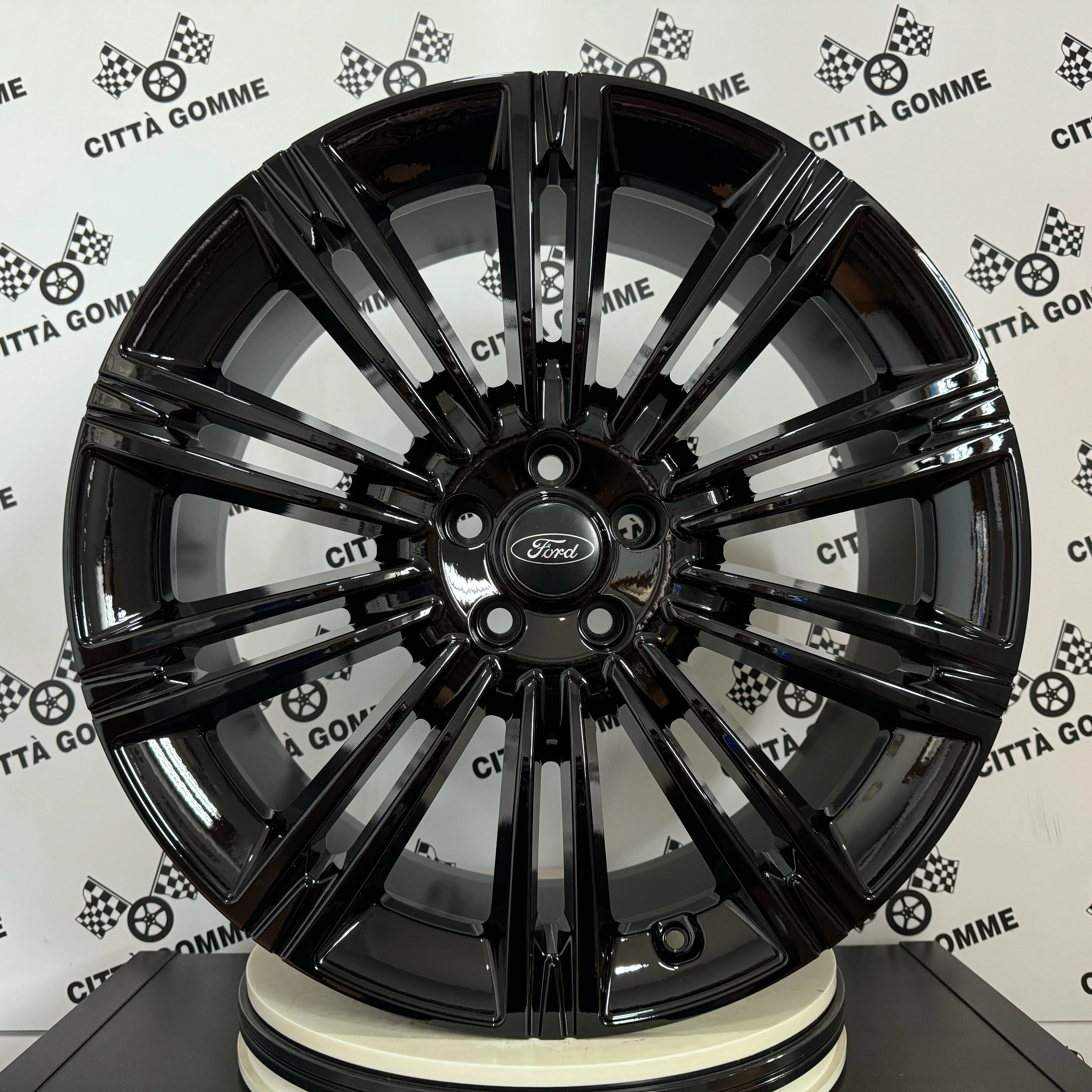 Set 4 Cerchi in lega EXPERIENCE per Ford Edge - Image 5