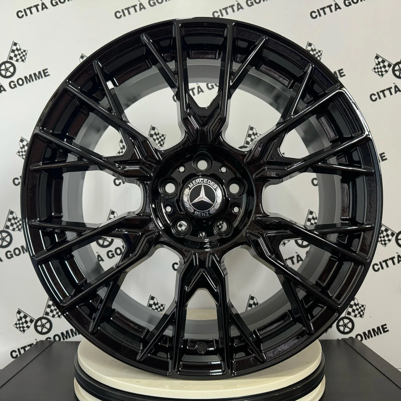 Set 4 Cerchi in lega Fender per Mercedes Classe E S GL GLC GLE GLS EQE EQS IN DOPPIA MISURA - Image 3