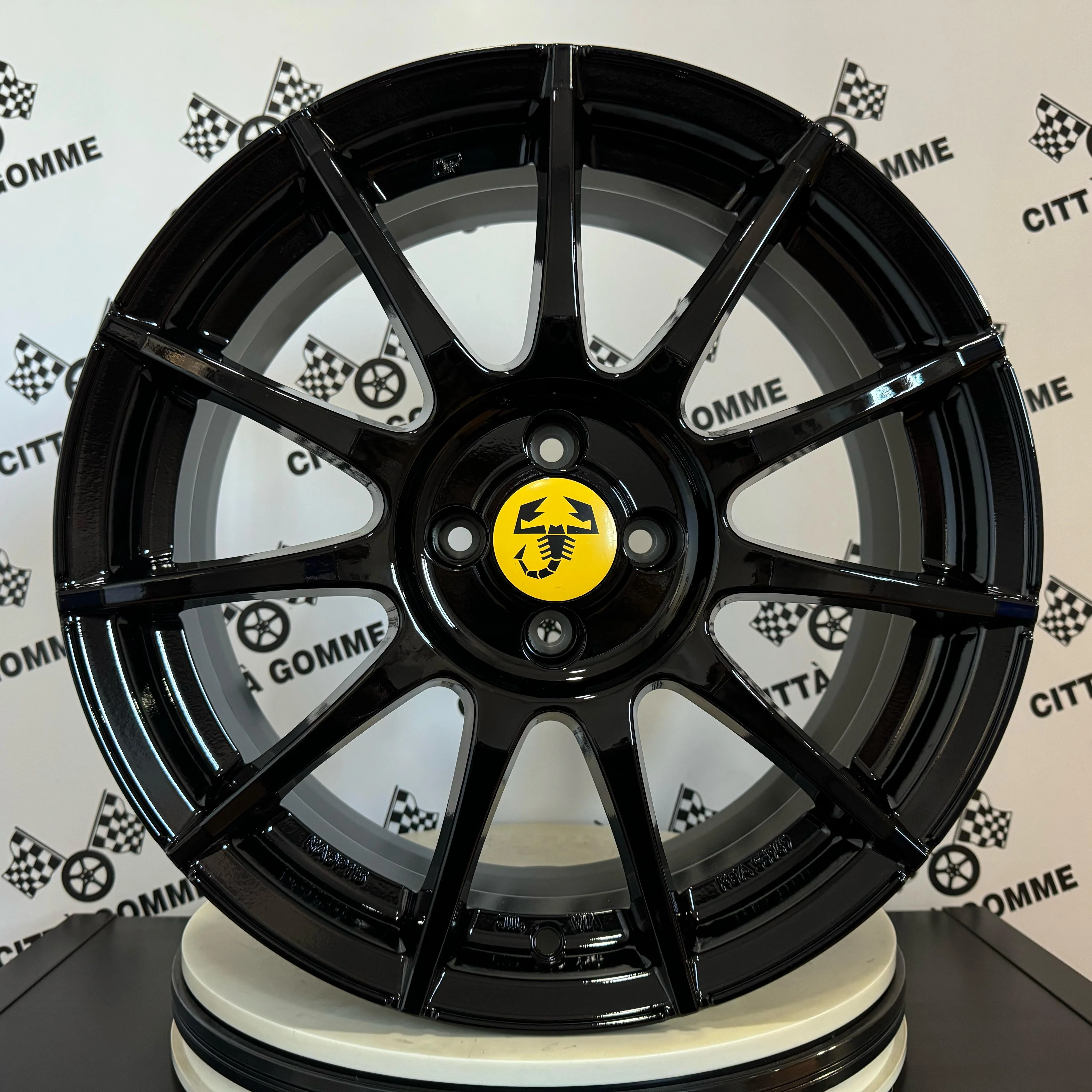 Set 4 Cerchi in lega MSW85 per Abarth 500 595 695 Esseesse - Image 3