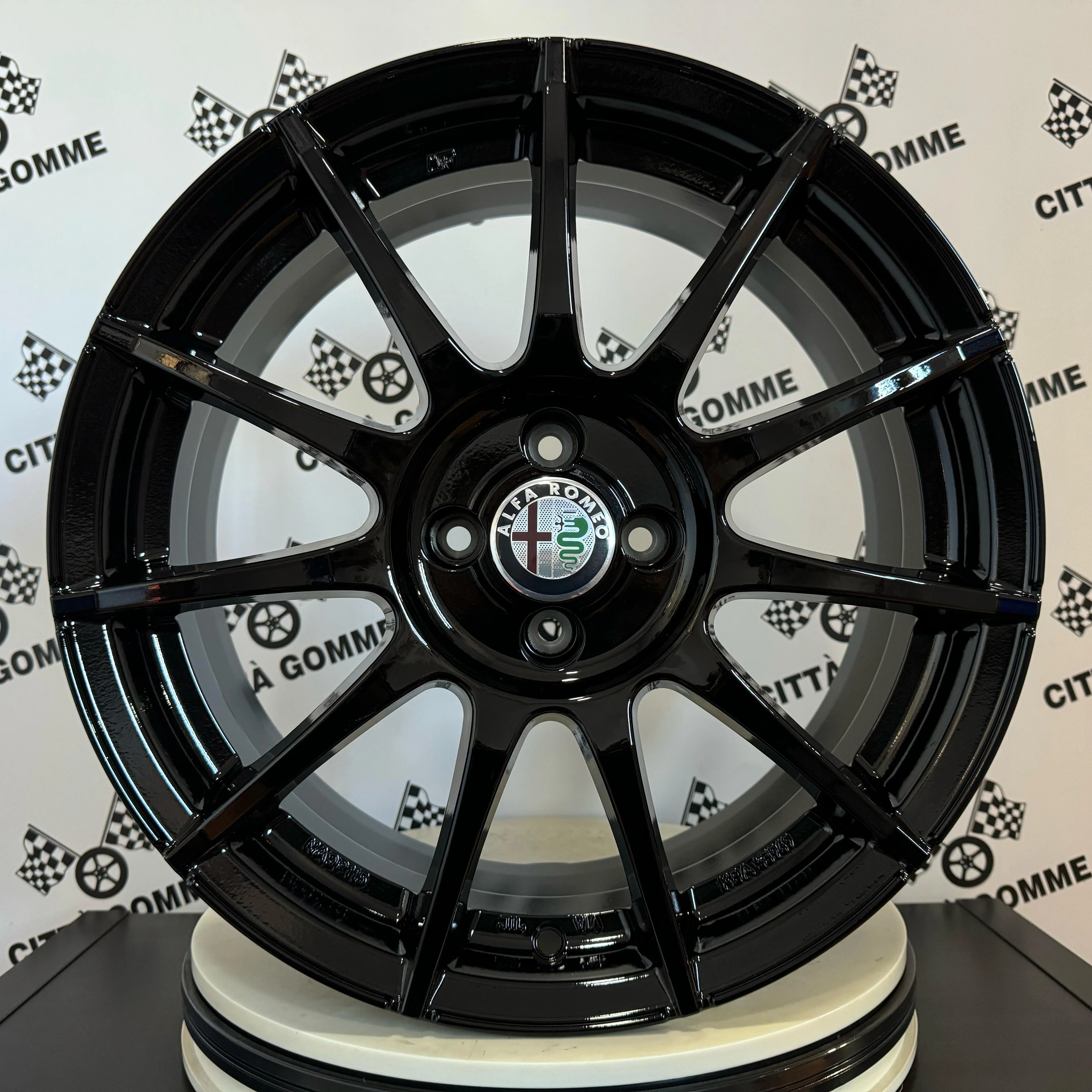 Set 4 Cerchi in lega MSW85 per Alfa Romeo Junior - Image 2