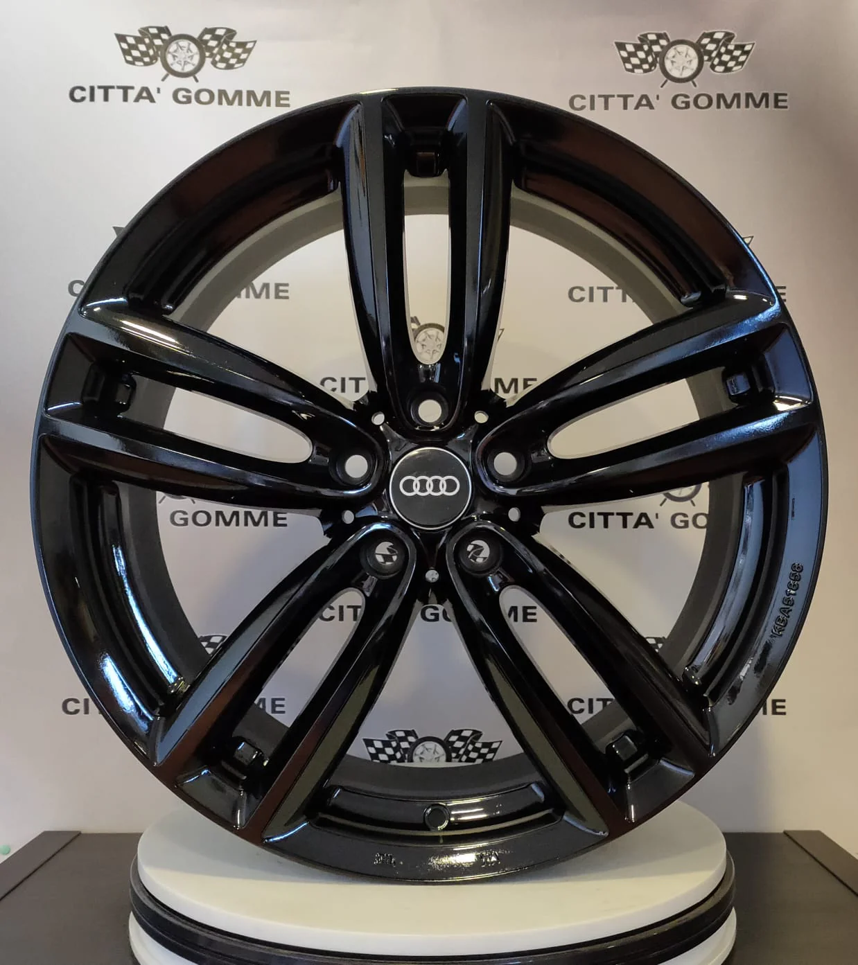 Set 4 Cerchi in lega Oxford per Audi A3 A4 A5 A6 A7 A8 TT Q2 Q3 Q5 Q7 Q8 E-Tron - Image 2