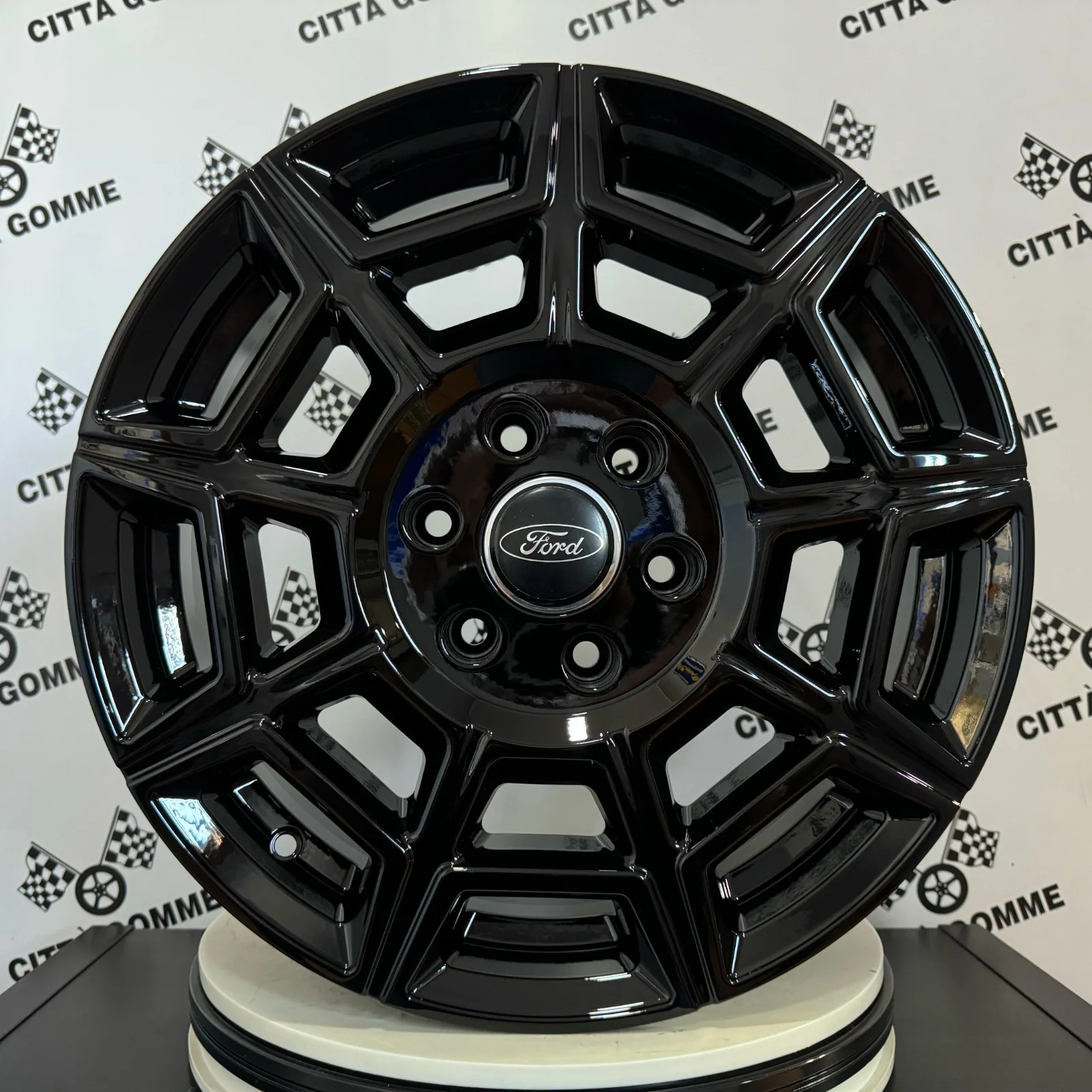 Set 4 Cerchi in lega PERVAN per FORD TRANSIT TOURNEO CUSTOM - Image 3