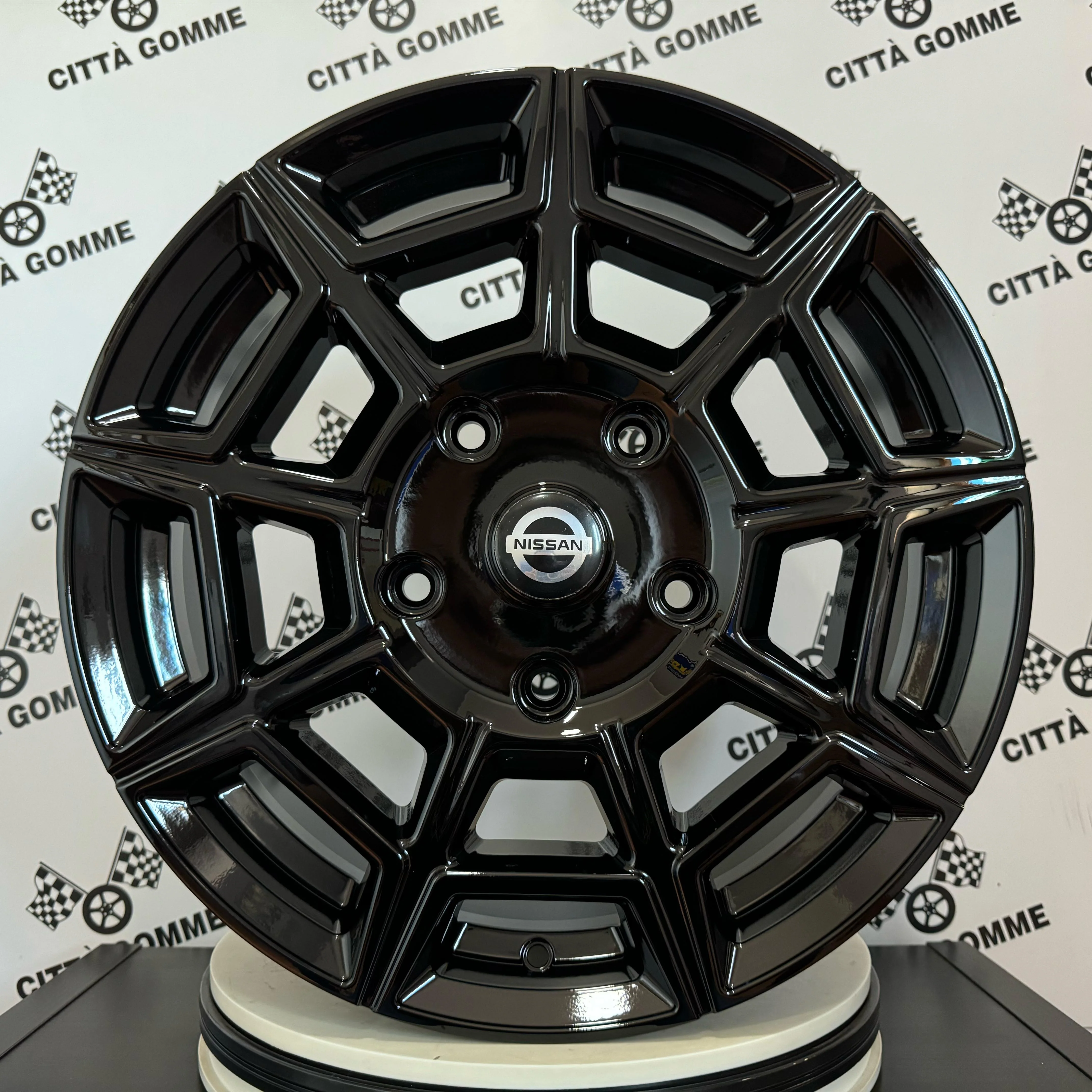 Set 4 Cerchi in lega PERVAN per NISSAN ALMERA TINO NV300 PRIMERA PULSAR MURANO - Image 3