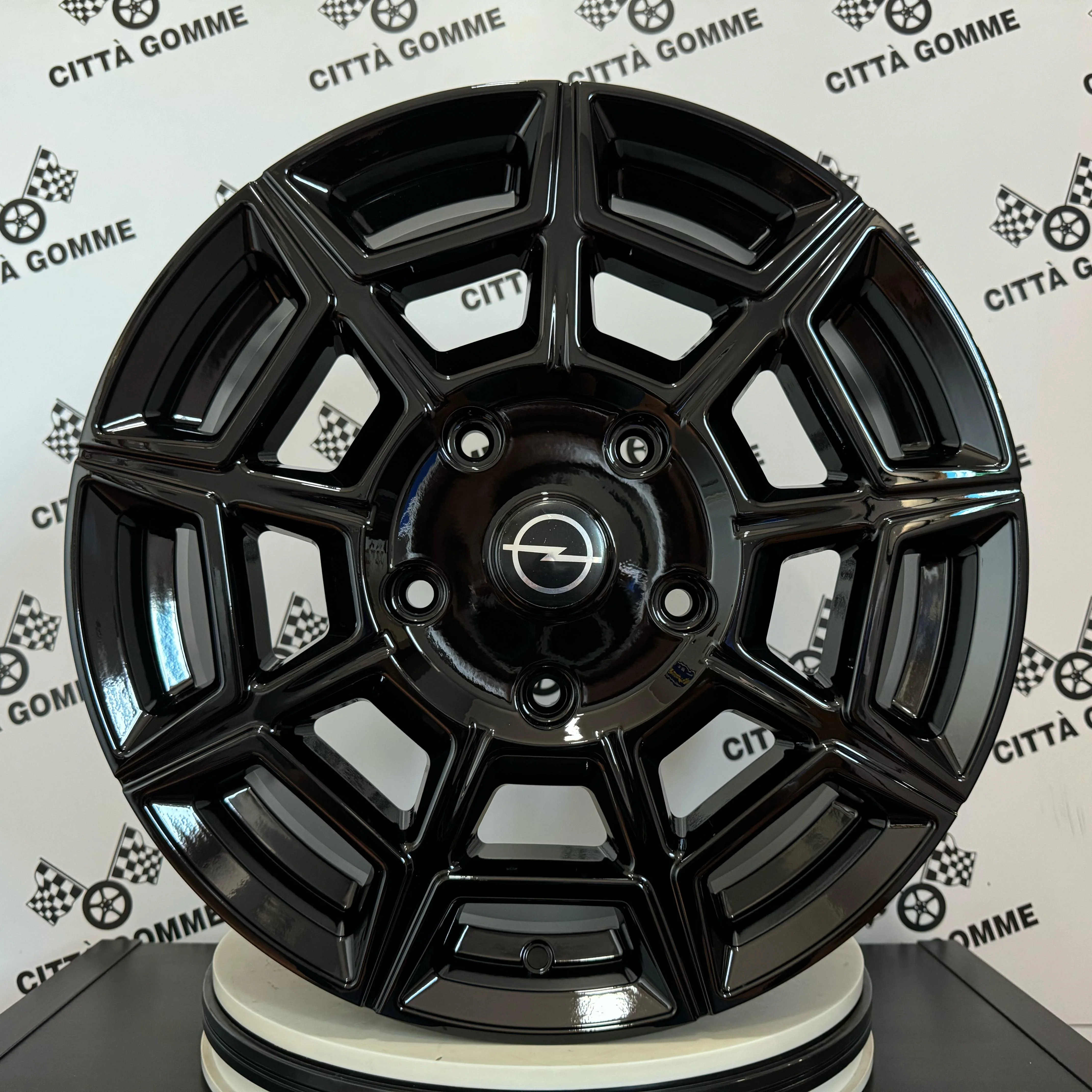 Set 4 Cerchi in lega PERVAN per OPEL COMBO - Image 3
