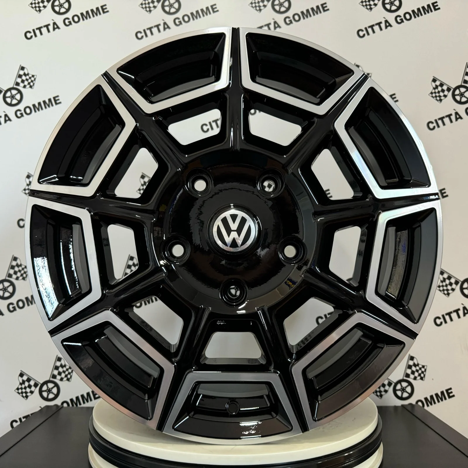 Set 4 Cerchi in lega PERVAN per Volkswagen Amarok Bus Multivan