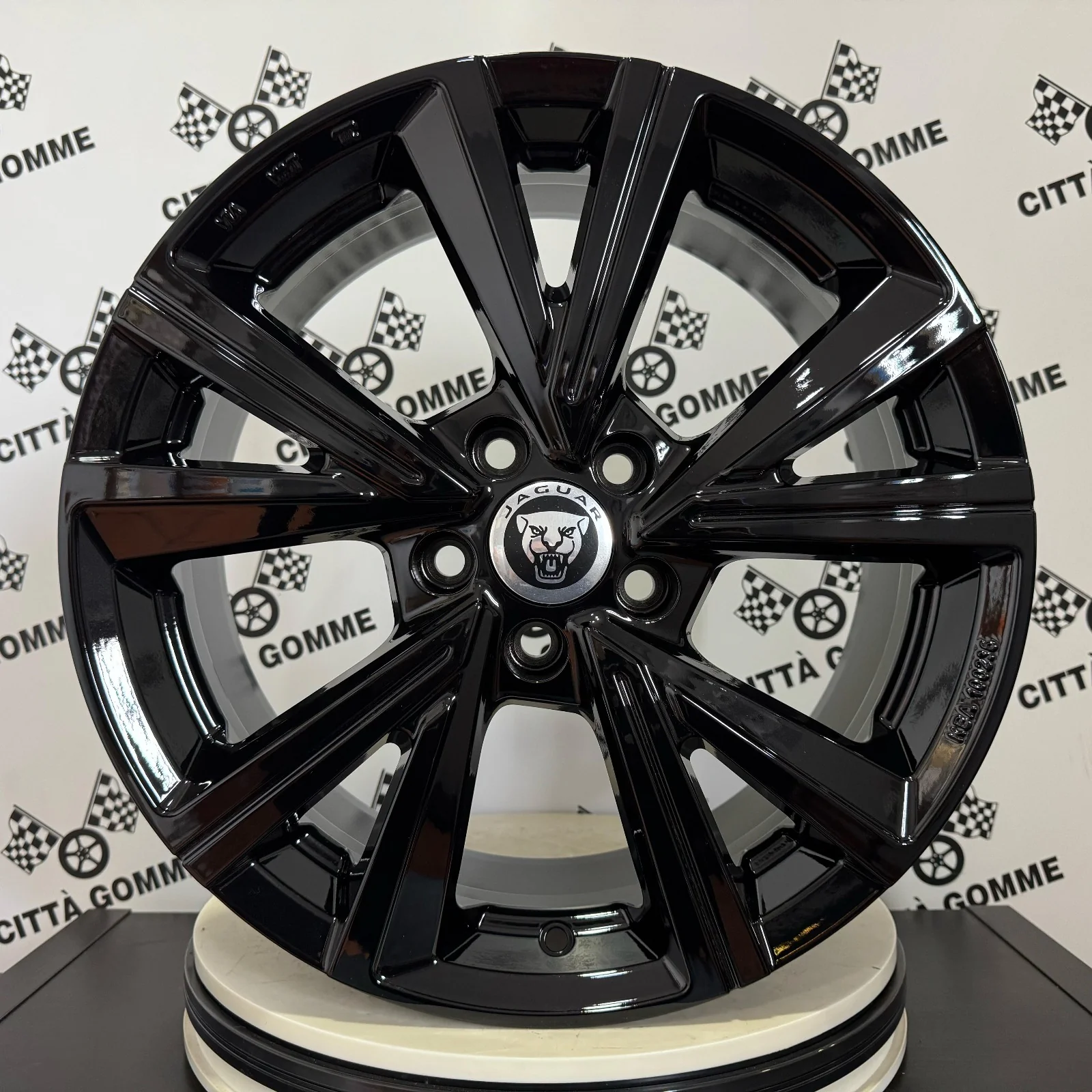 Set 4 Cerchi in lega QVARZ per JAGUAR E-PACE S-TYPE X-TYPE XE XF XJ