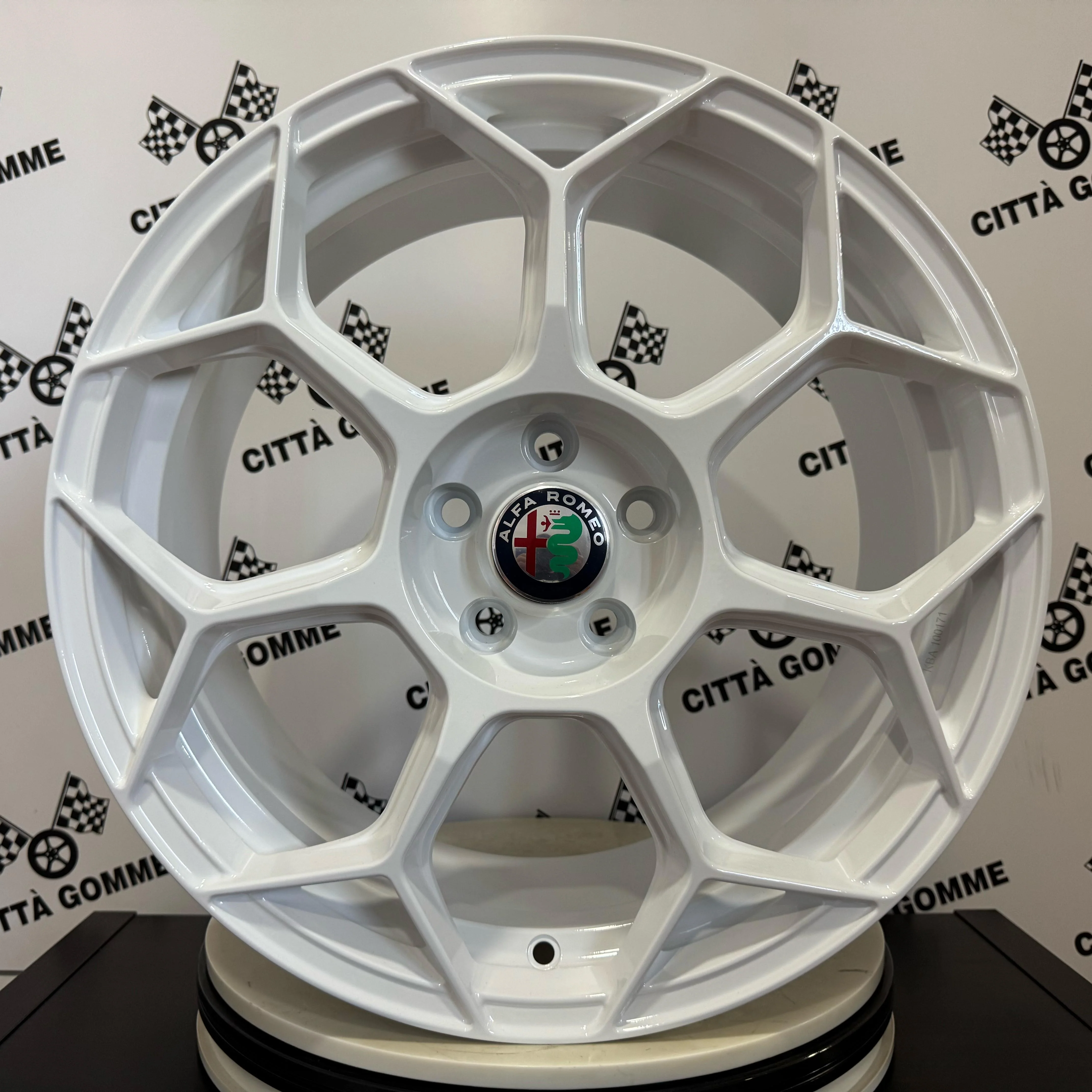 Set 4 Cerchi in lega Raceway per Alfa Giulia Stelvio Giulietta Tonale 159 Brera Spider - Image 3