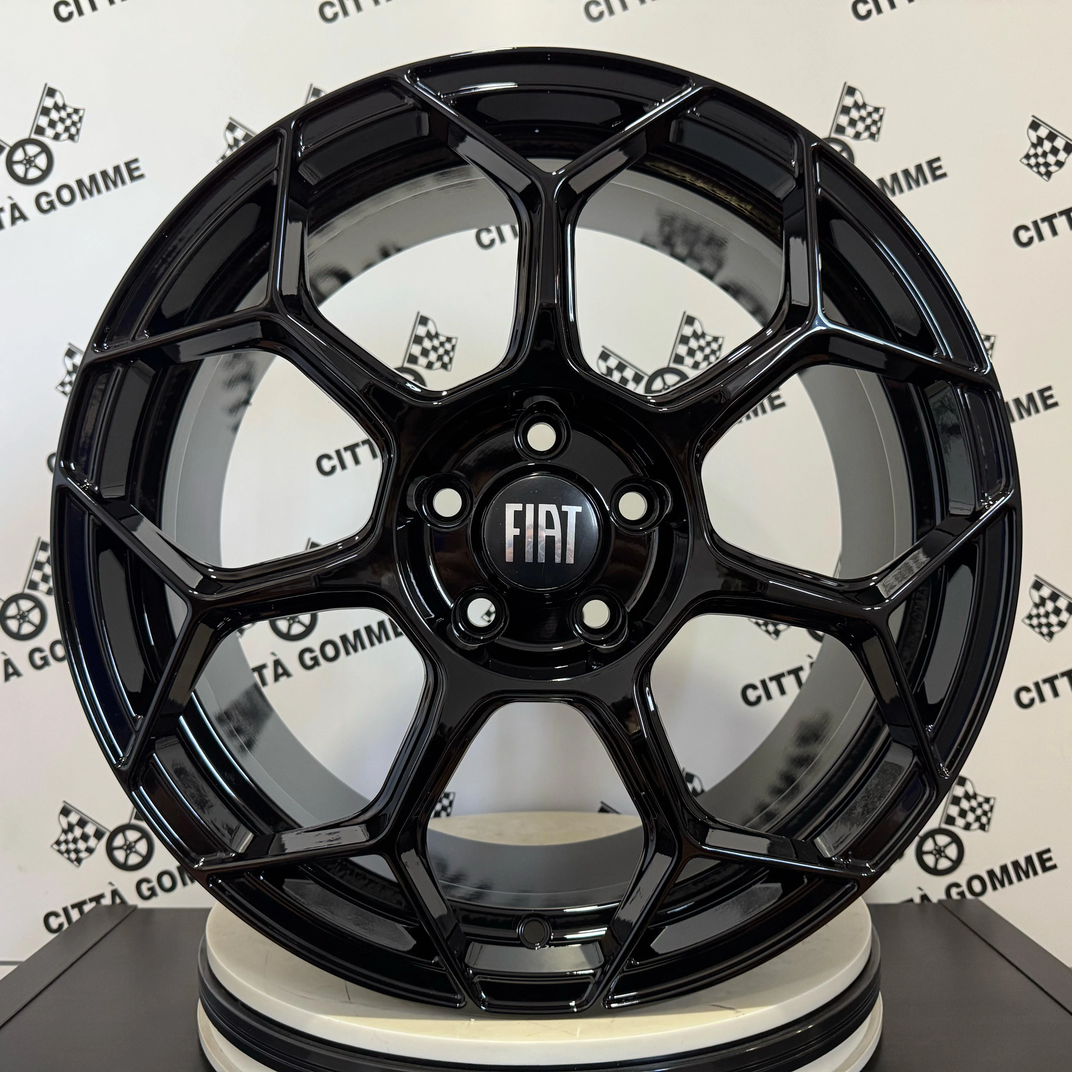 Set 4 Cerchi in lega Raceway per Fiat 500X Croma - Image 3