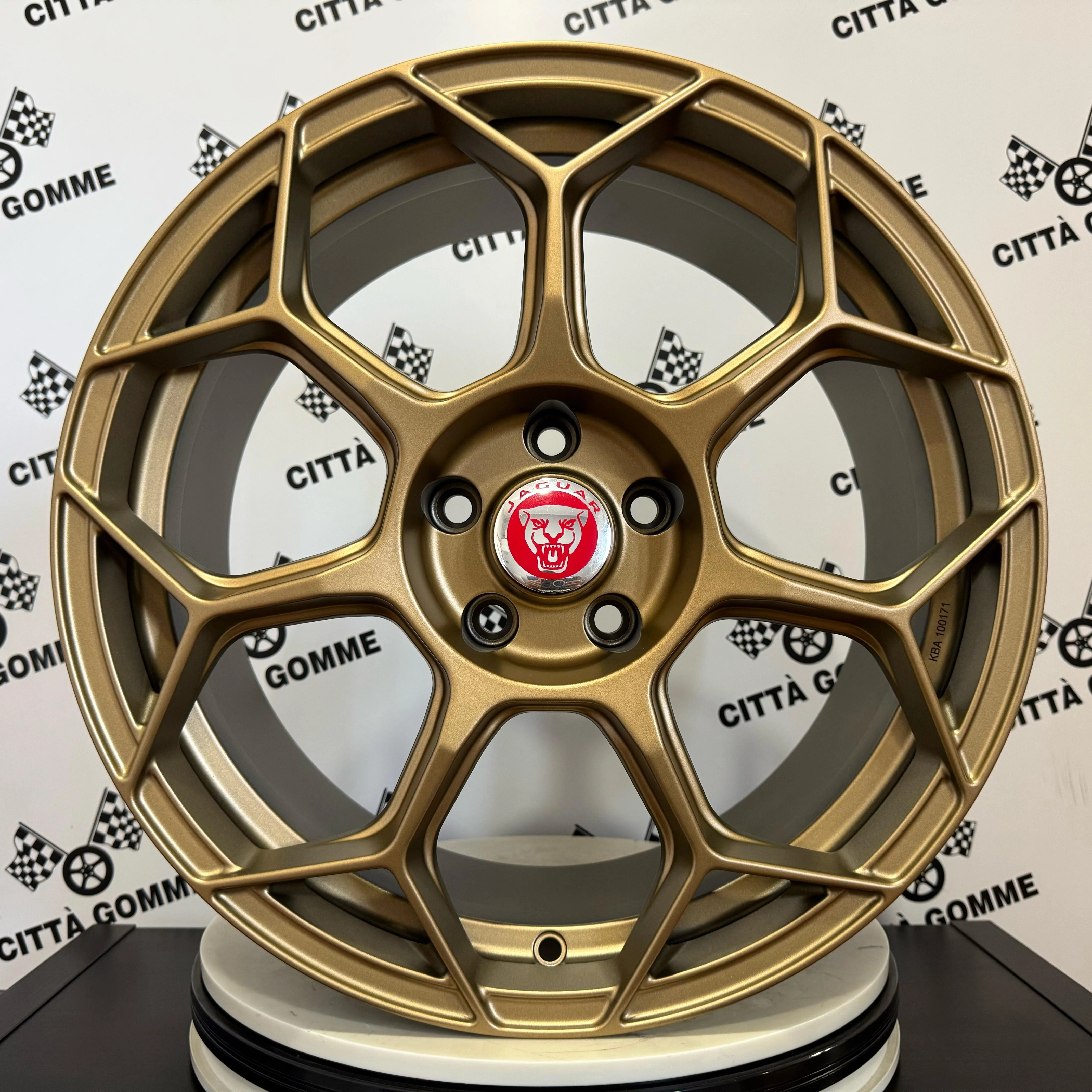 Set 4 Cerchi in lega Raceway per Jaguar E-Pace F-Pace S-Type X-Type XE XJ XF Sportbrake - Image 12