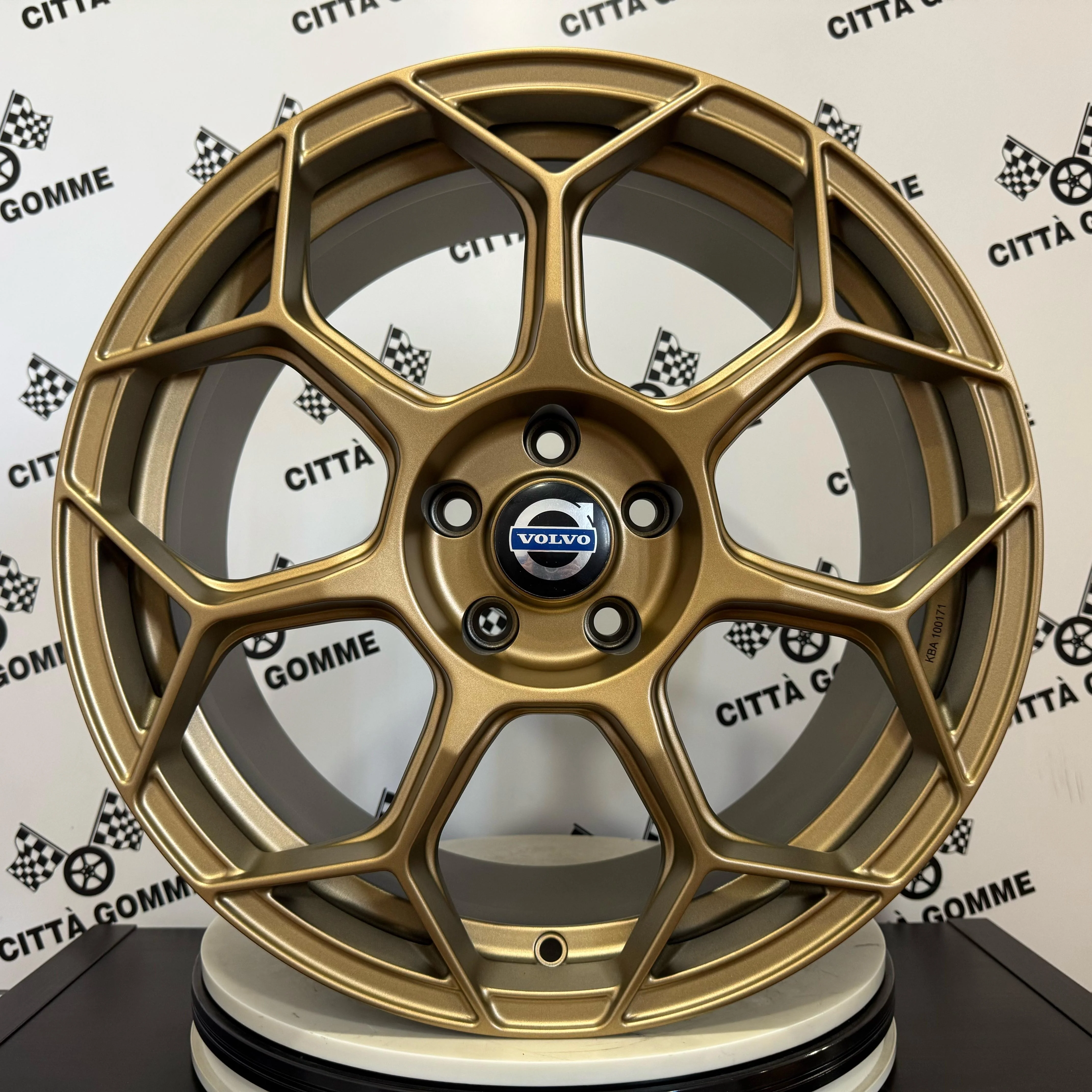 Set 4 Cerchi in lega Raceway per Volvo C30 C70 EX30 S40 S60 V40 V50 V60 V70 S80 XC70 - Image 2