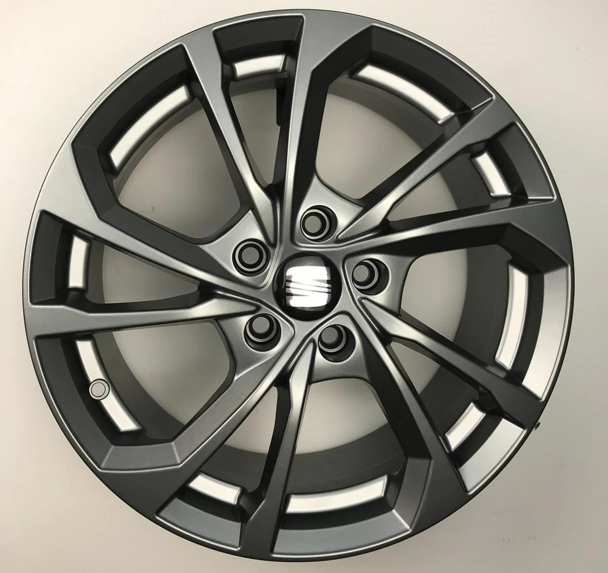 Set 4 Cerchi in lega S5 per Seat Alhambra Ateca Altea Exeo Leon Tarraco Cupra Formentor - Image 2