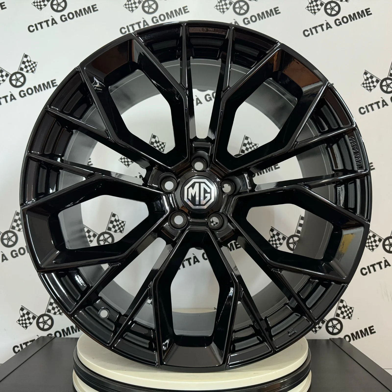SET 4 Cerchi in lega STILO per MG HS RX6 EHS MG4 MG5 - Image 3