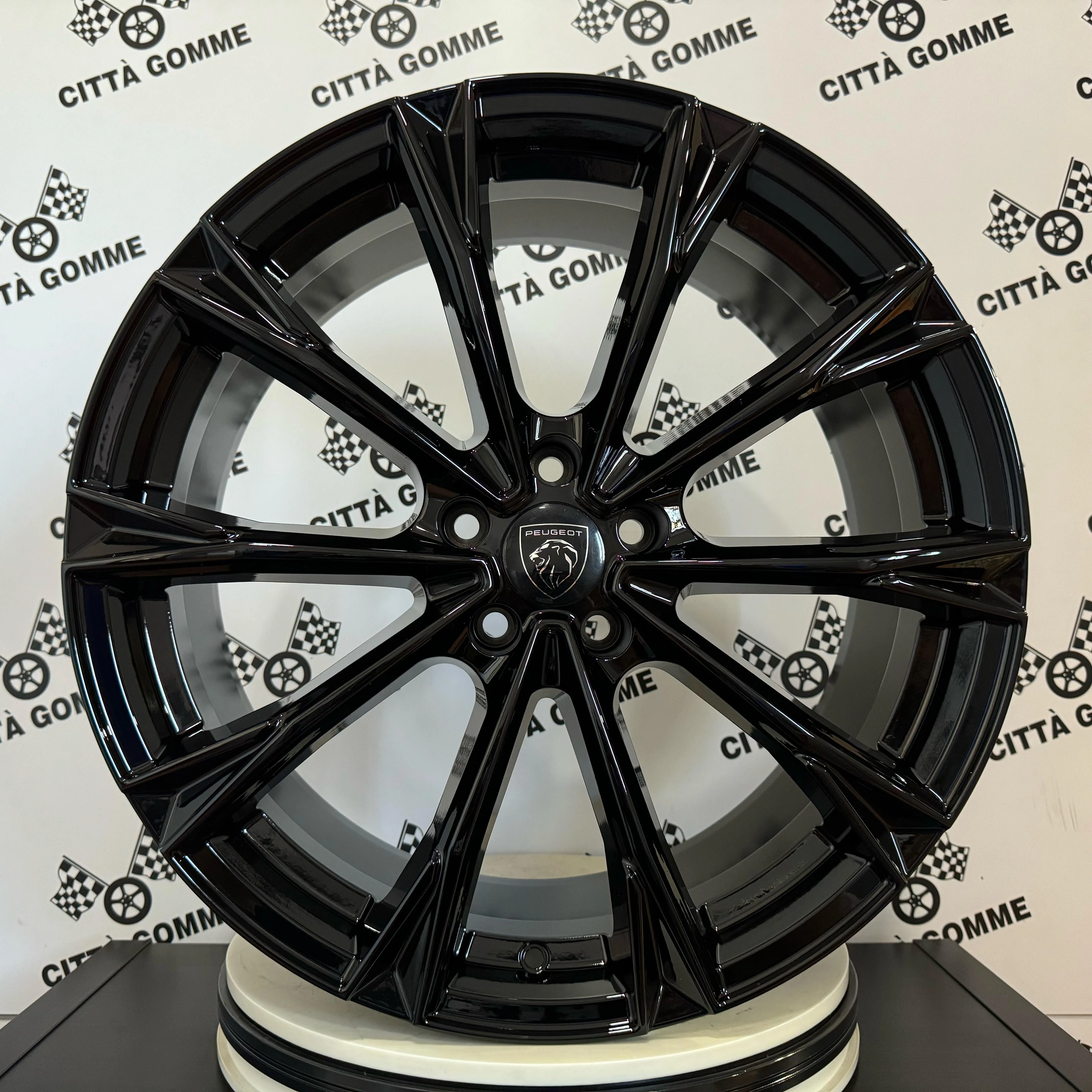 Set 4 Cerchi in lega Totale per Peugeot 3008 308 407 5008 508 607 GT Line - Image 5