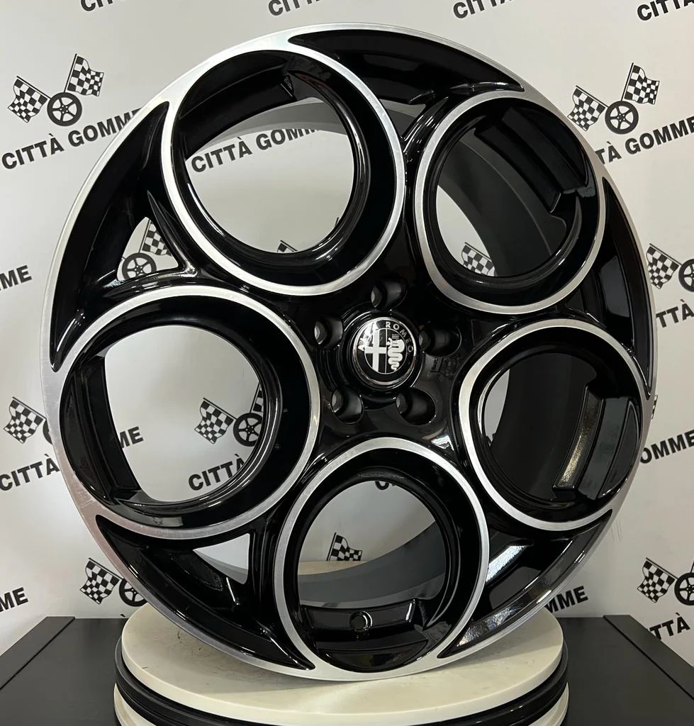 Set 4 Cerchi in lega Veloce per Alfa Romeo 147 156 164 GT - Image 2