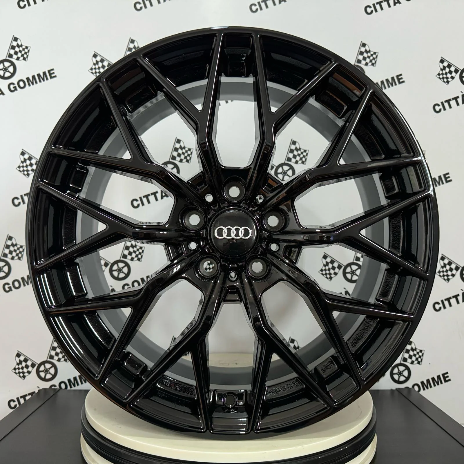 SET 4 Cerchi in lega Viperx per Audi A3 A4 A5 A6 A7 A8 TT Q2 Q3 Q5 Q7 Q8 E-Tron - Image 3