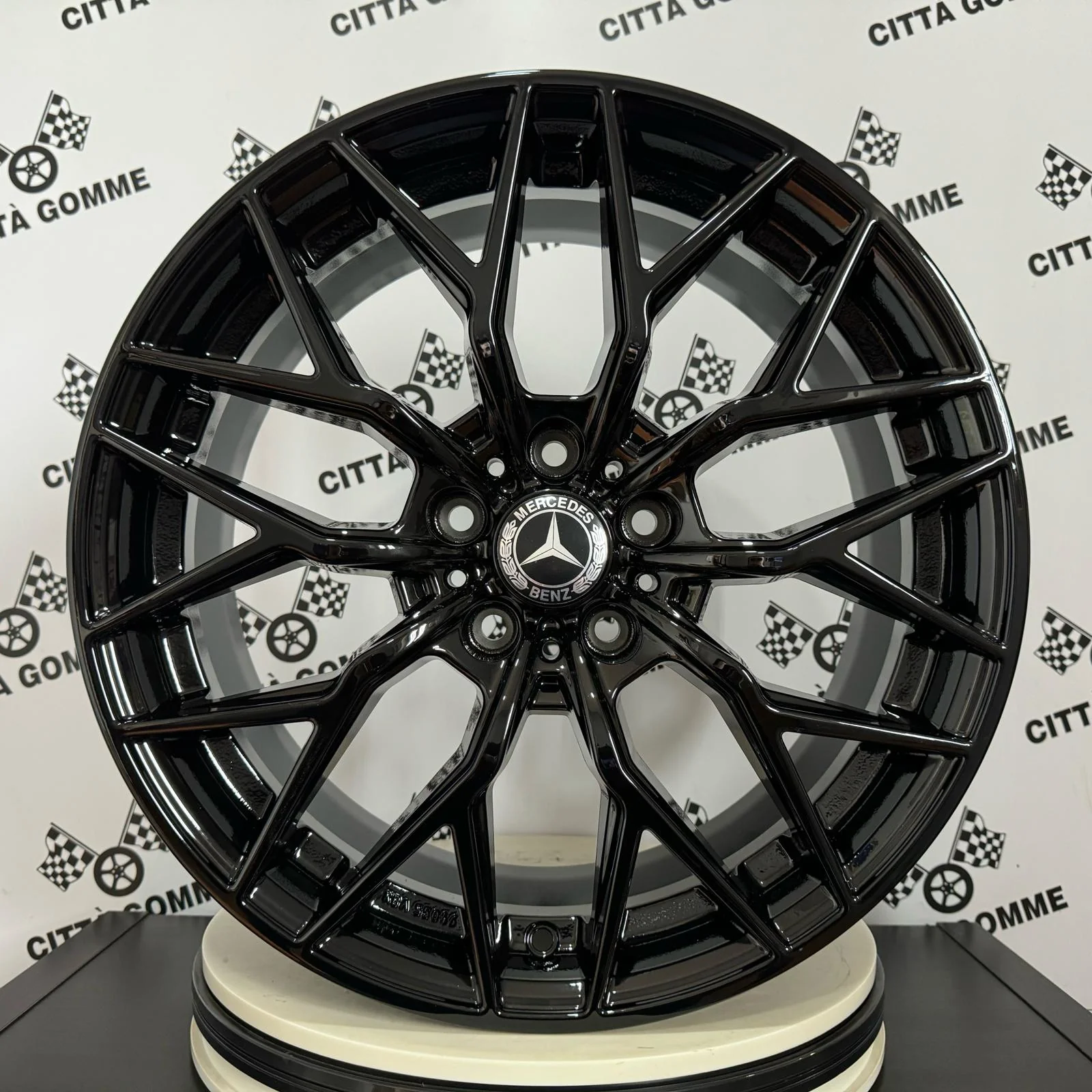 Set 4 Cerchi in lega Viperx per Mercedes Classe A B C E CLA GLA GLB VITO GLK GLE GLC - Image 3