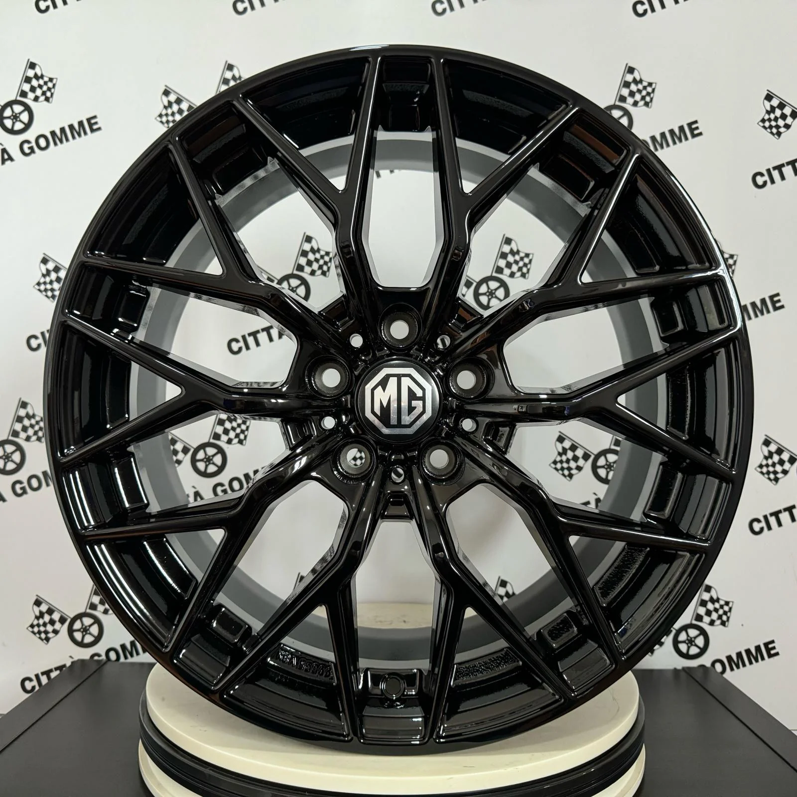 Set 4 Cerchi in lega Viperx per MG EHS ZS MG4 MG5 - Image 3