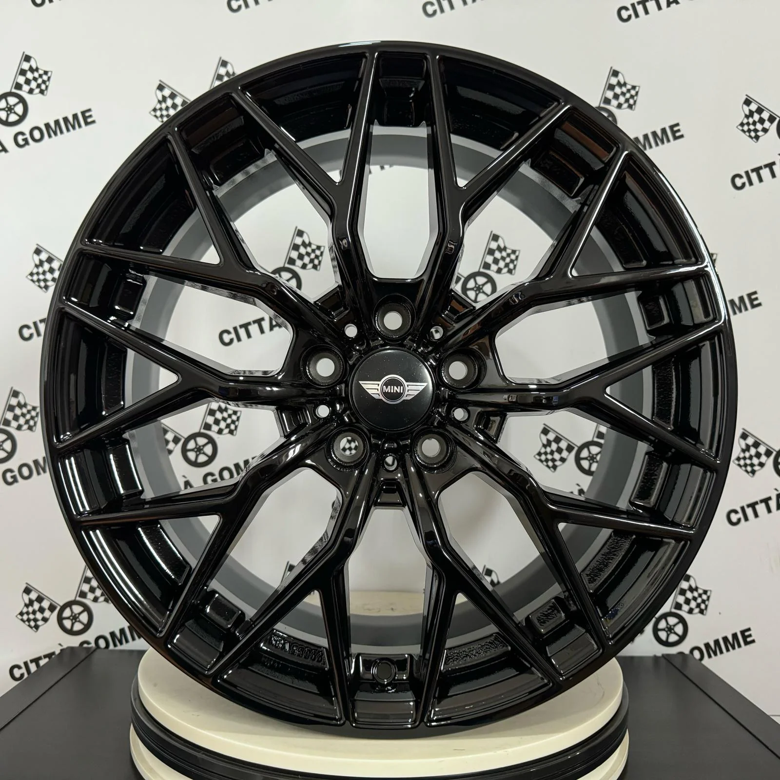 Set 4 Cerchi in lega Viperx per Mini Countryman dal 2017 Clubman Cooper One dal 2014 - Image 3
