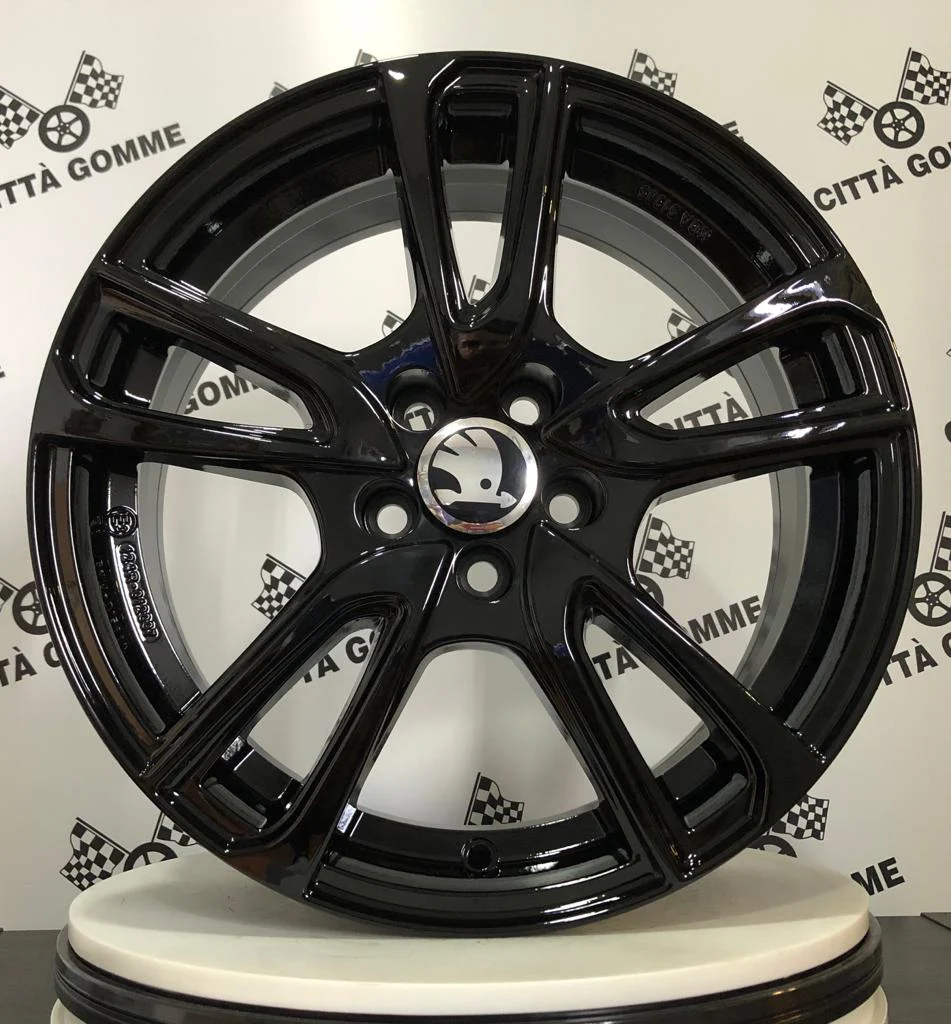 Set da 4 Cerchi in lega Astral per Skoda Karoq Kodiaq Octavia Superb Yeti Enyaq - Image 3