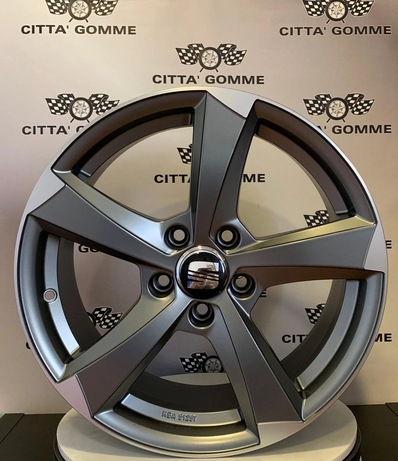 Set da 4 Cerchi in lega Ican per Seat Alhambra Ateca Altea Exeo Leon Tarraco Cupra Formentor - Image 4