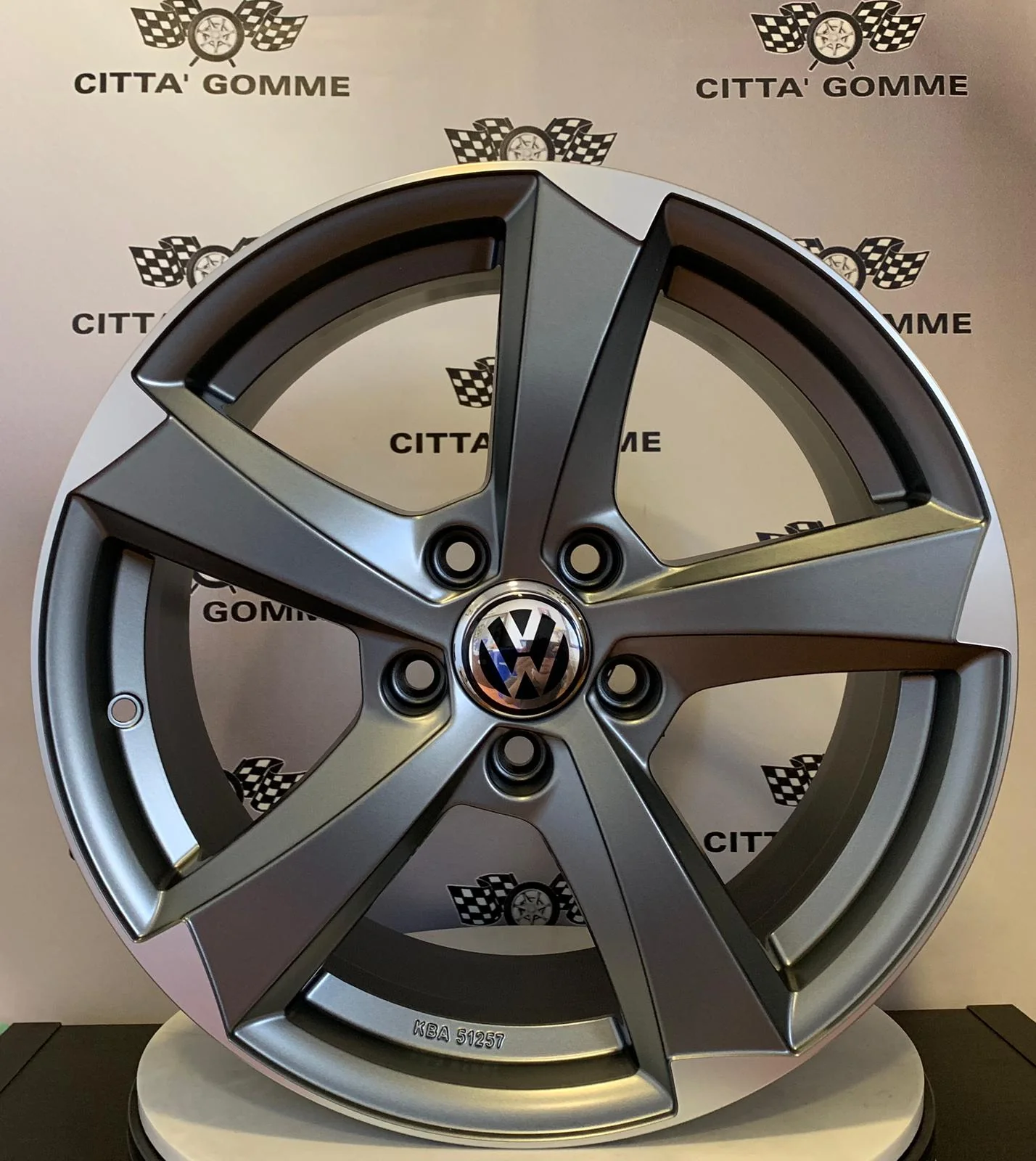 Set da 4 Cerchi in lega Ican per Volkswagen Golf 5 6 7 8 T-Roc Tiguan Eos Touran Caddy Jetta Beetle Sharan ID3 ID4 ID6 - Image 4