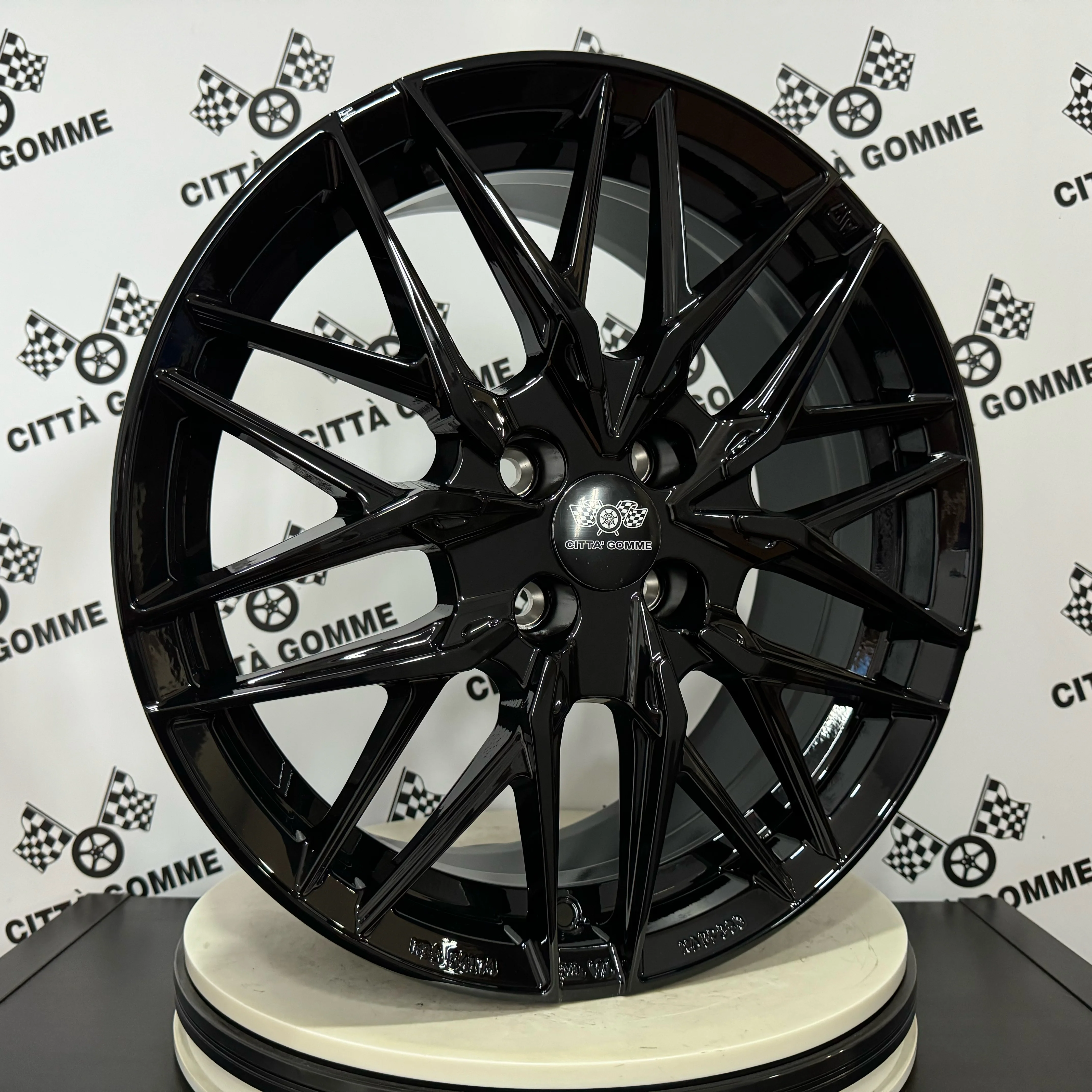 Set da 4 Cerchi in lega MSW50-4 per Abarth 500 595 SS esseesse - Image 10