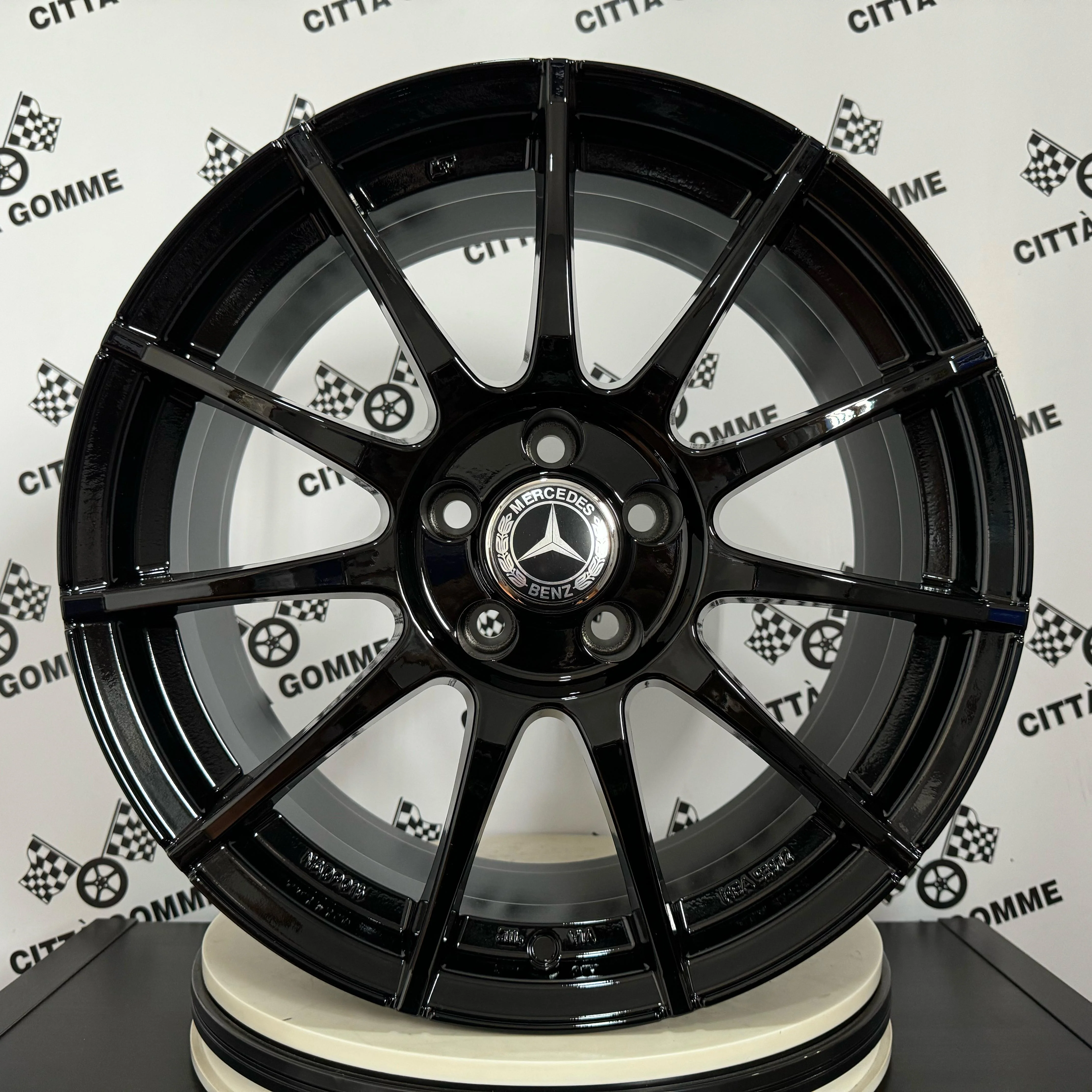 Set da 4 Cerchi in lega MSW85 per Mercedes Classe A B C E CLA GLA
