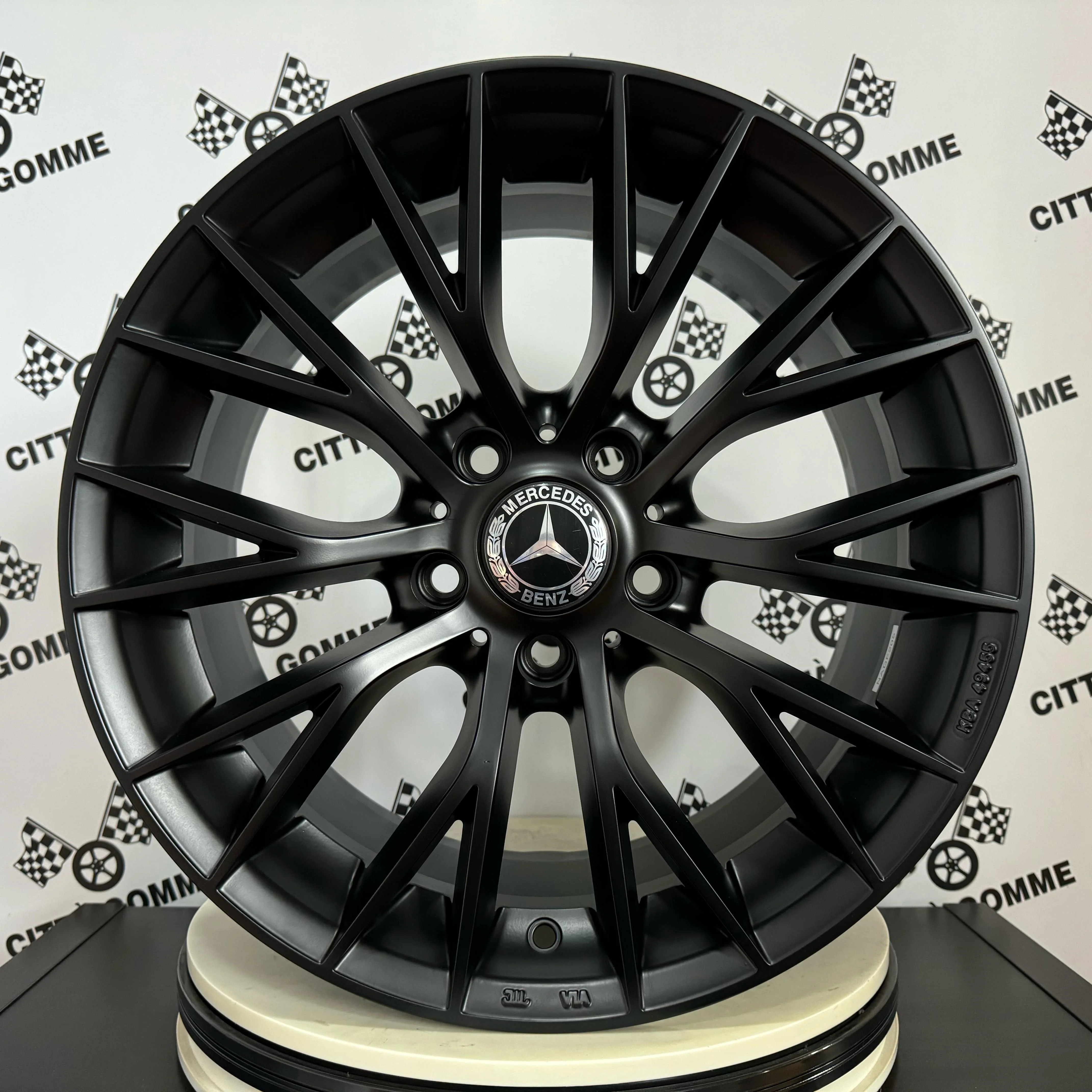Set da 4 Cerchi in lega Munchen per Mercedes Classe A B C E CLA GLA GLB VITO GLK GLE GLC - Image 2