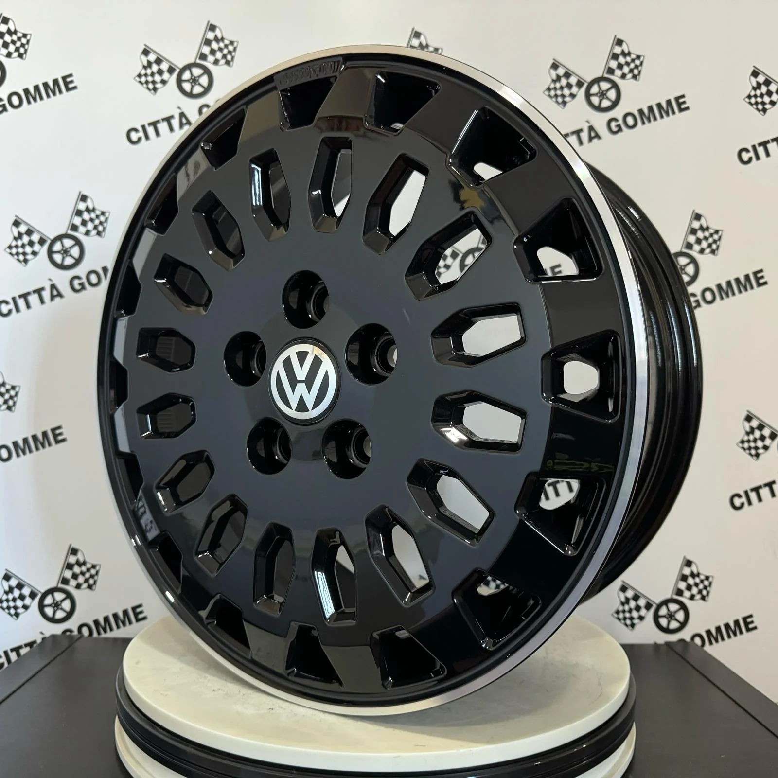 Set da 4 Cerchi in lega OVERLAND per VOLKSWAGEN AMAROK CRAFTER T5 T6 T7 MULTIVAN TRANSPORTER CARAVALLE CALIFORNIA - Image 2