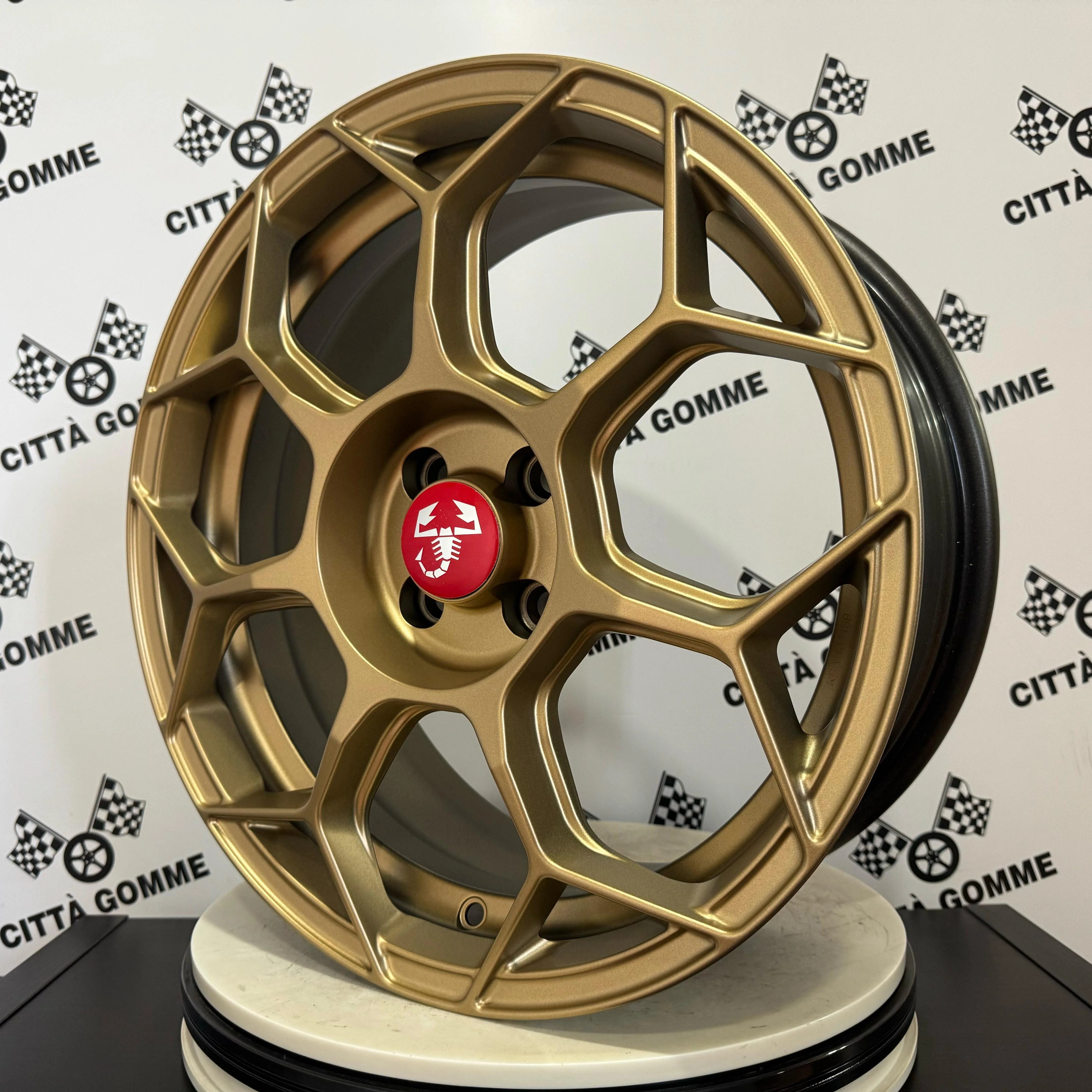 Set da 4 Cerchi in lega RACEWAY per Abarth 500 595 SS esseesse (LOGO ROSSO) - Image 6