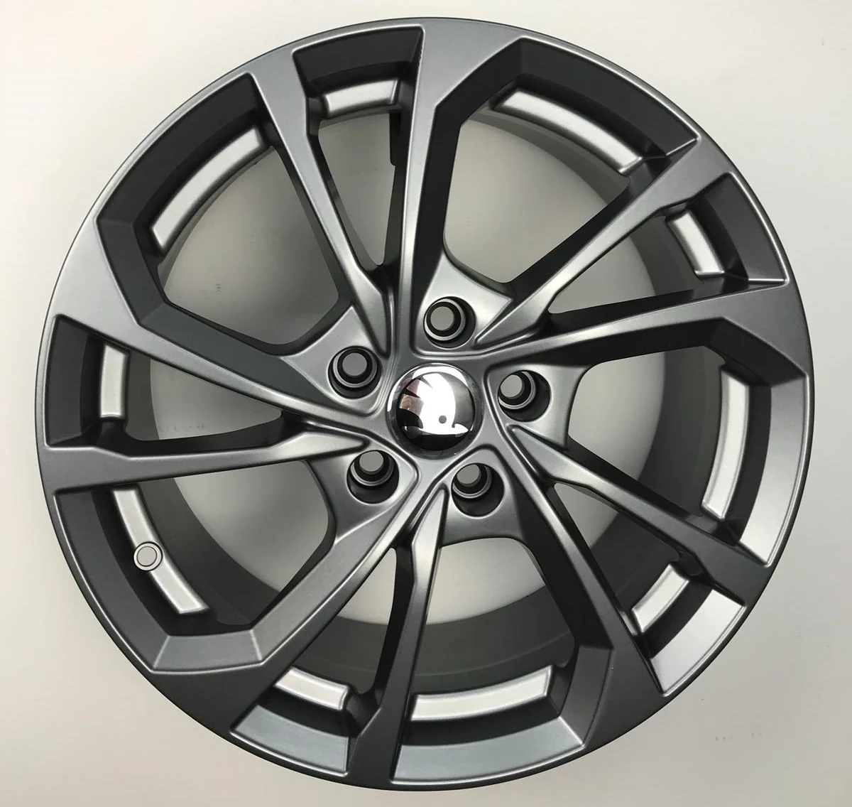 Set da 4 Cerchi in lega S5 per Skoda Fabia Kamiq Scala Praktik Rapid Spaceback Roomster Scout - Image 3