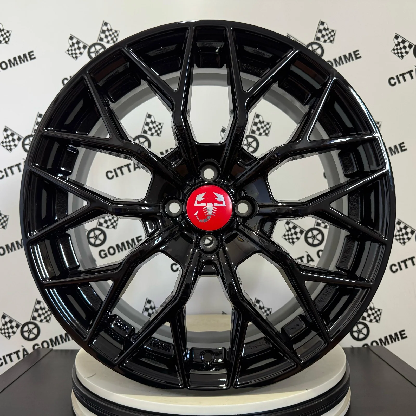 Set da 4 Cerchi in lega VIPERX per ABARTH 500 - Image 7